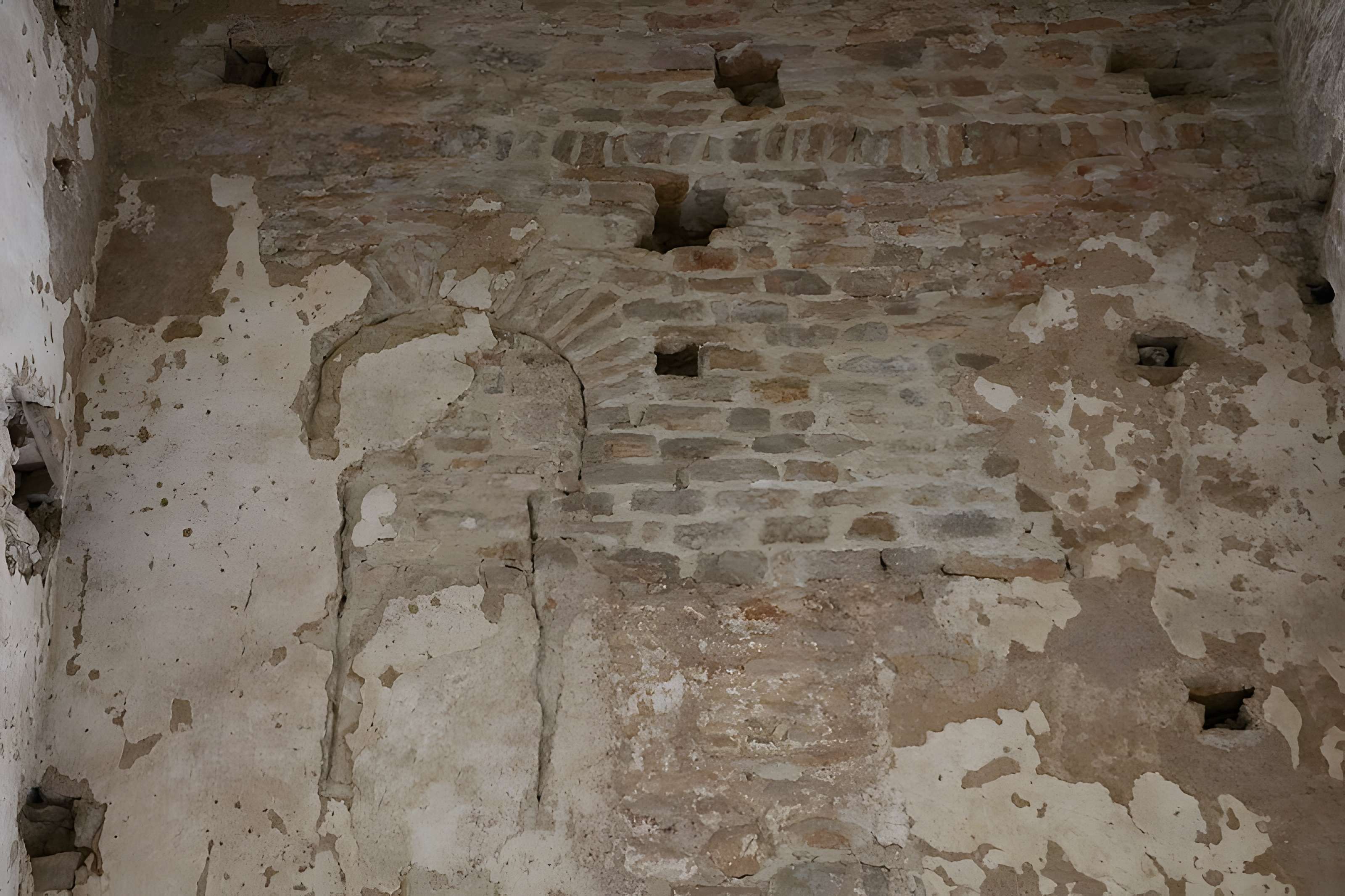 Église Saint-Pierre-et-Saint-Paul de Toulongergues