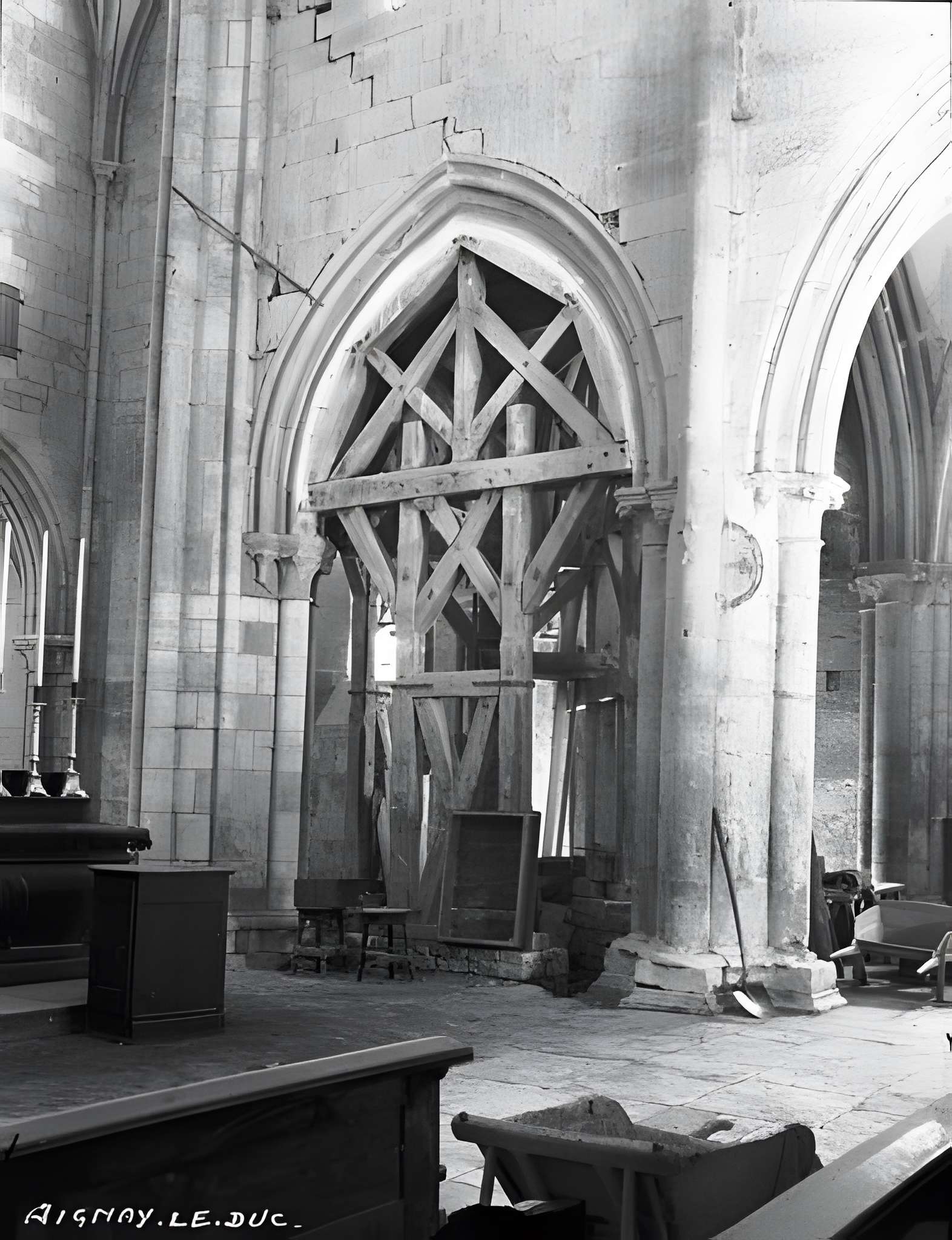 Église Saint-Pierre-Saint-Paul d'Aignay-le-Duc