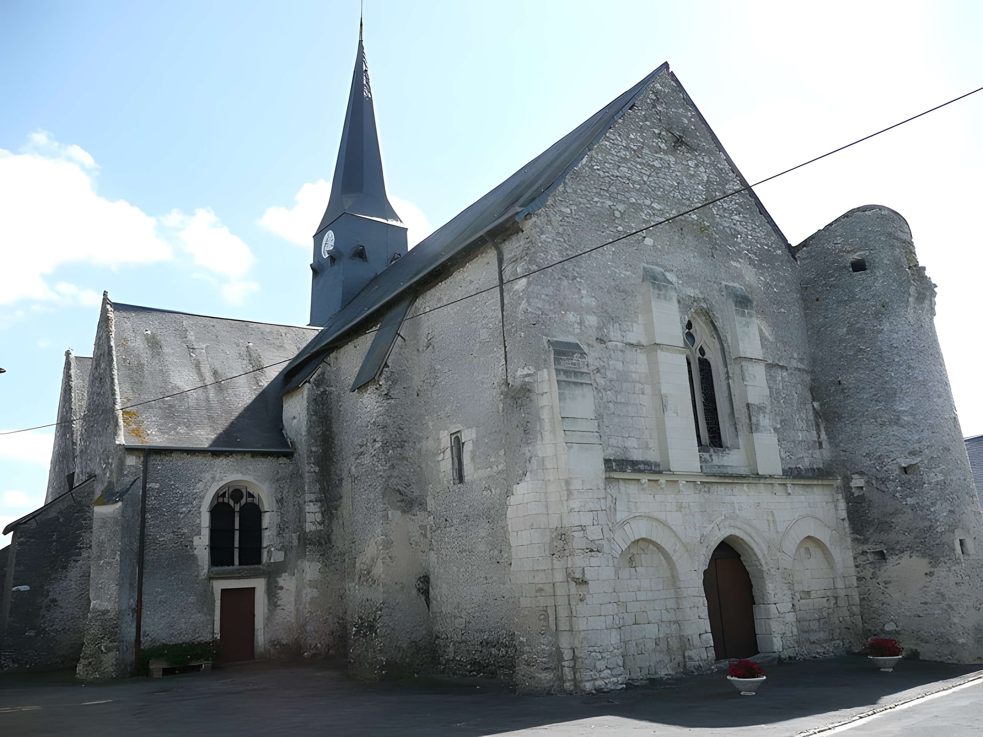 Église Saint-Pierre-Saint-Paul de Chigné 