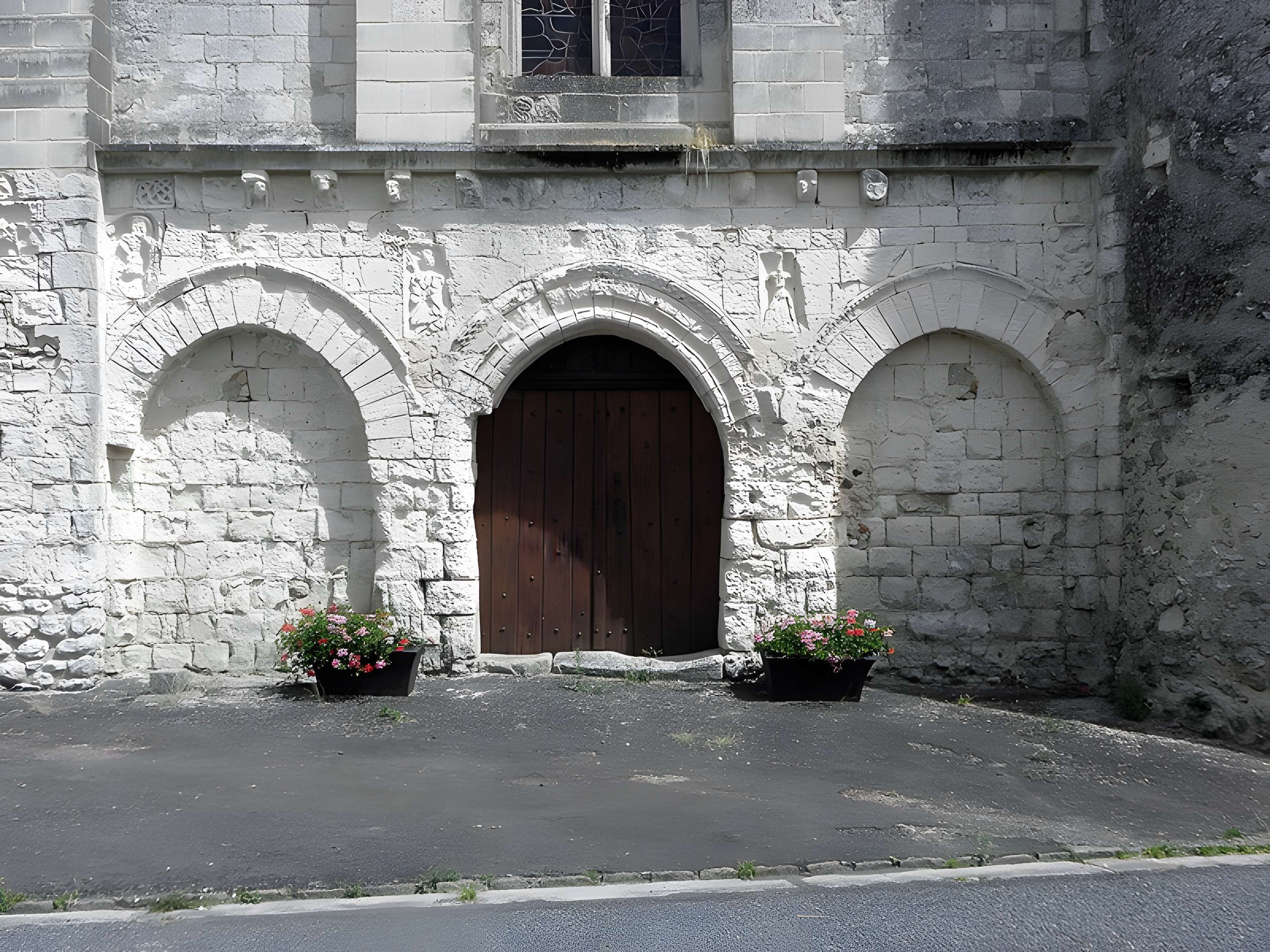 Église Saint-Pierre-Saint-Paul de Chigné