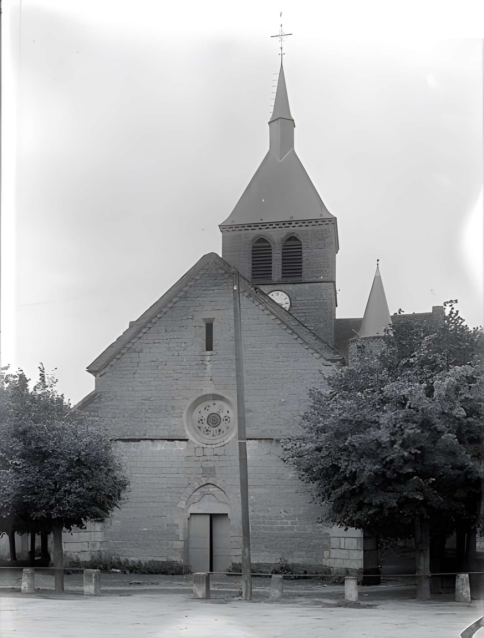 Église Saint-Pierre-Saint-Paul de Nicey