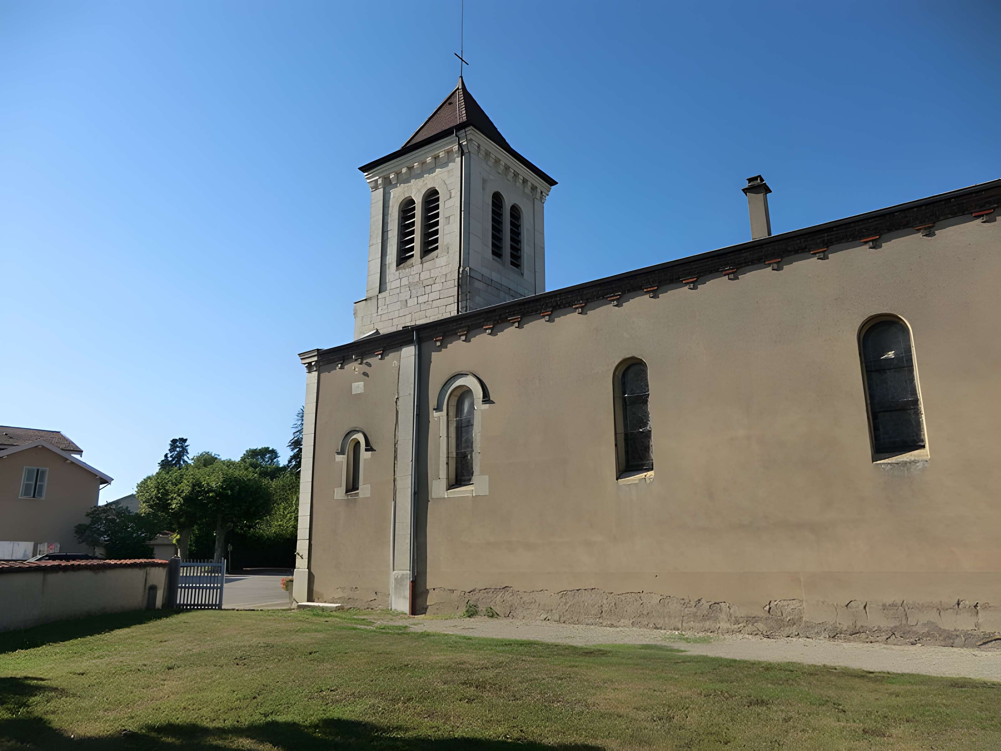 Église Saint-Pierre-Saint-Paul de Versailleux
