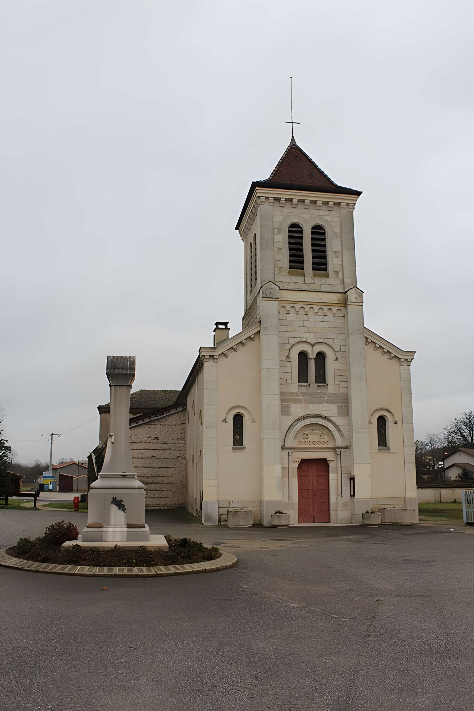 Église Saint-Pierre-Saint-Paul de Versailleux