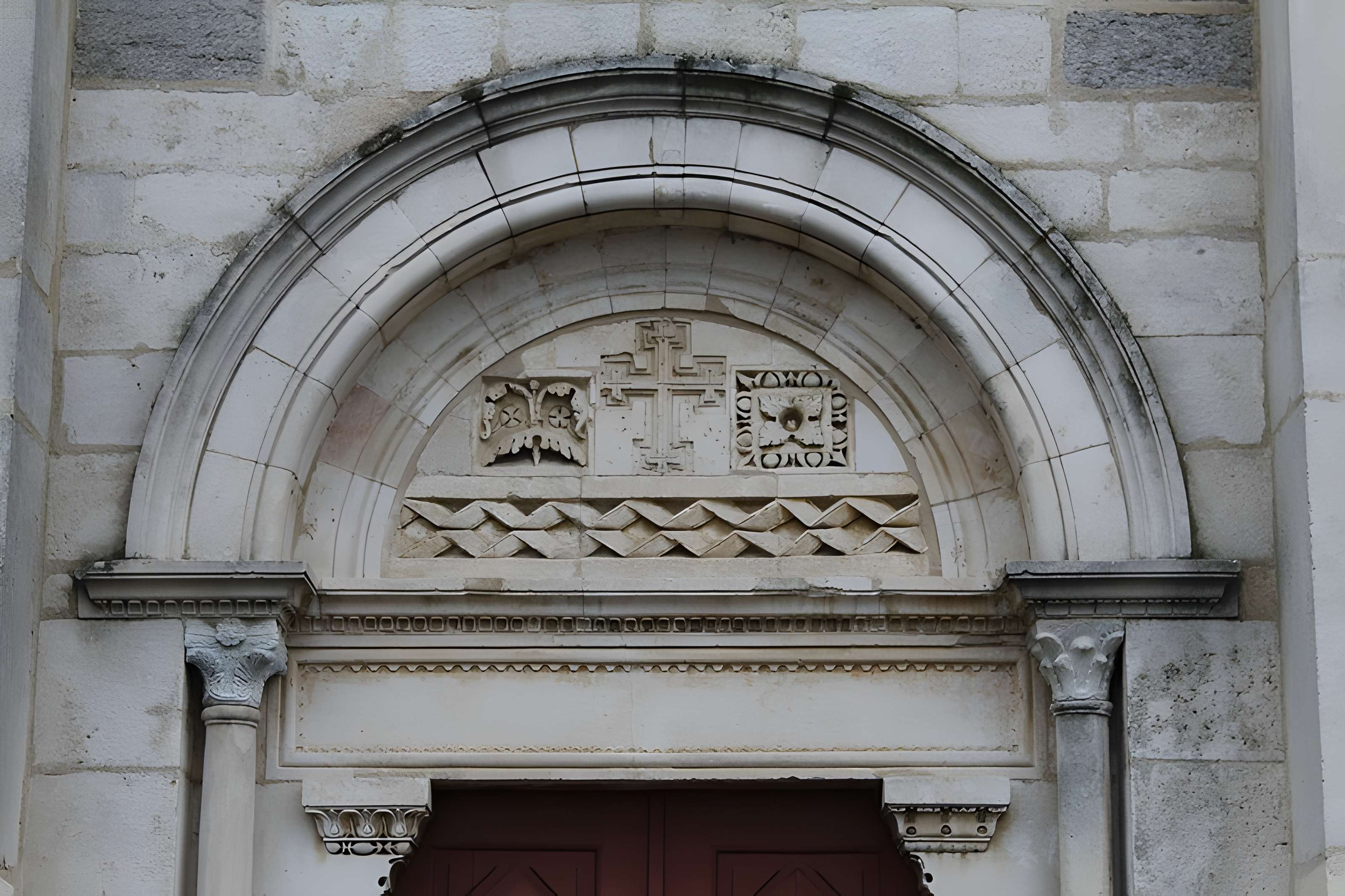 Église Saint-Pierre-Saint-Paul de Versailleux