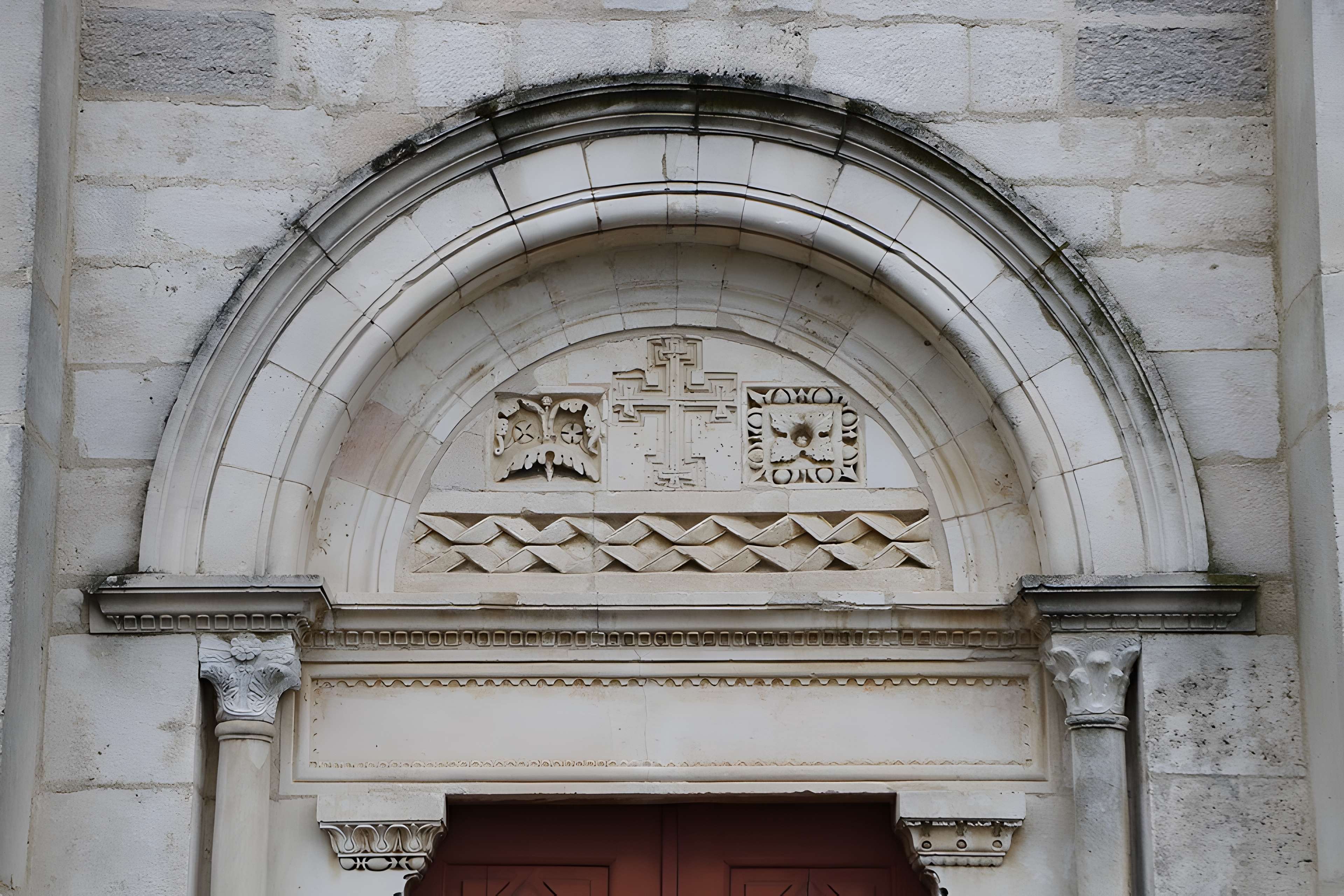 Église Saint-Pierre-Saint-Paul de Versailleux