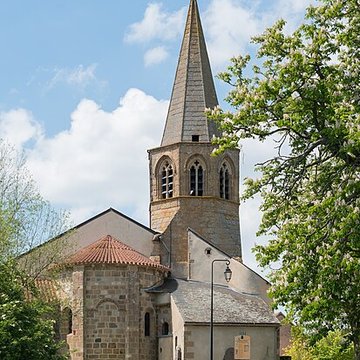 Église Saint-Priest de Saint-Priest-en-Murat