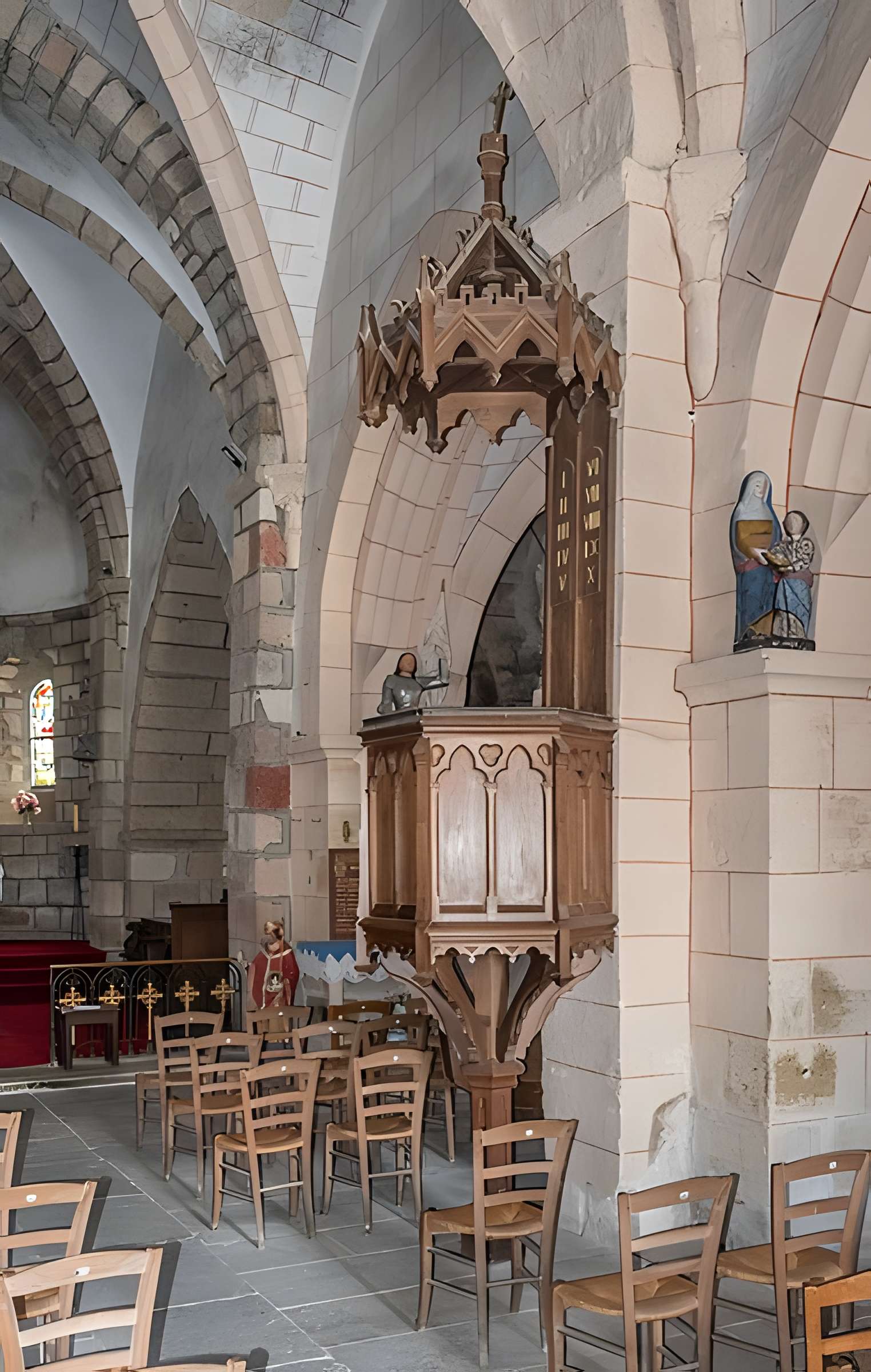 Église Saint-Priest de Saint-Priest-en-Murat