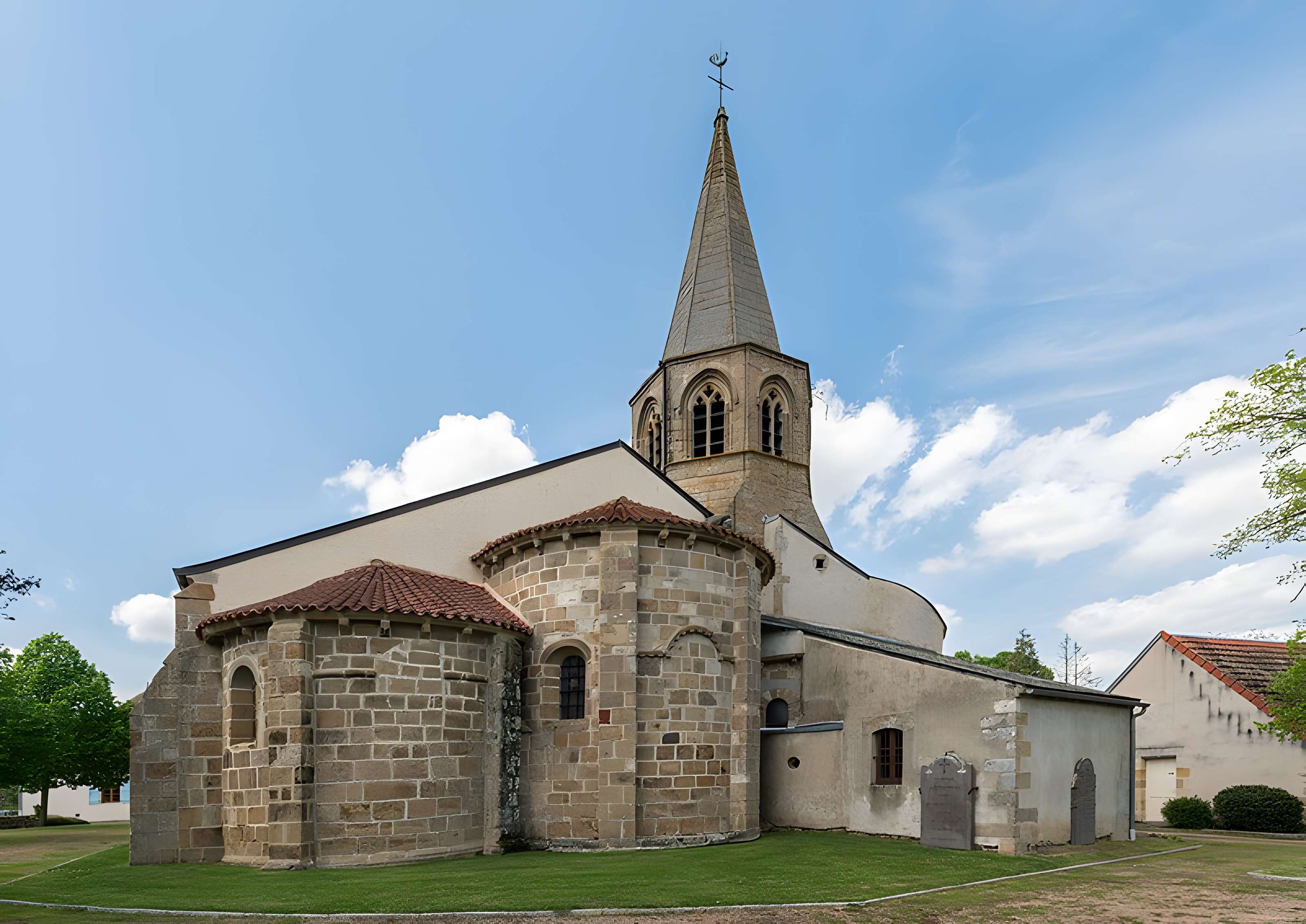 Église Saint-Priest de Saint-Priest-en-Murat