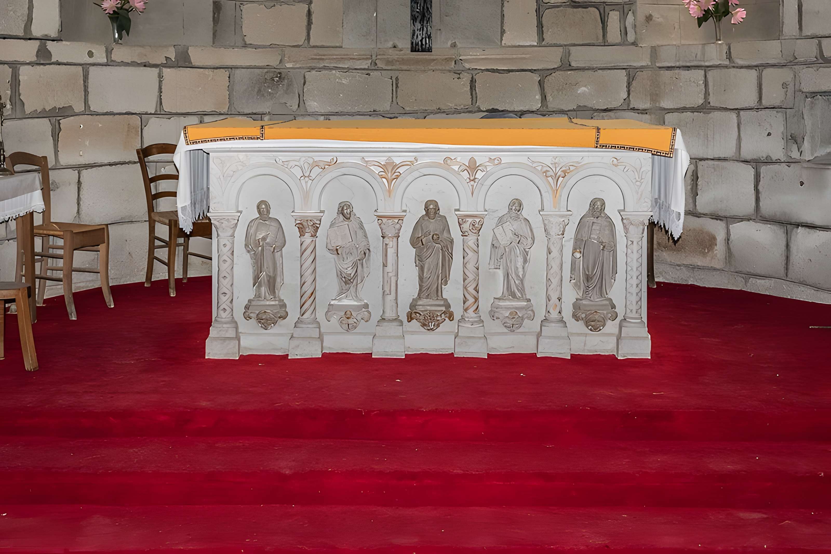 Église Saint-Priest de Saint-Priest-en-Murat