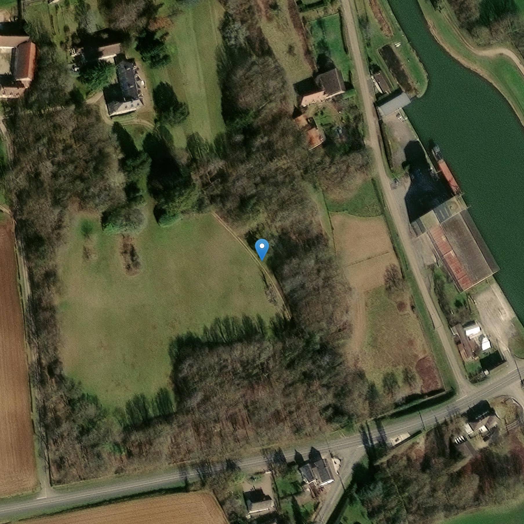 Photo de Château de la Chapelle-Montlinard