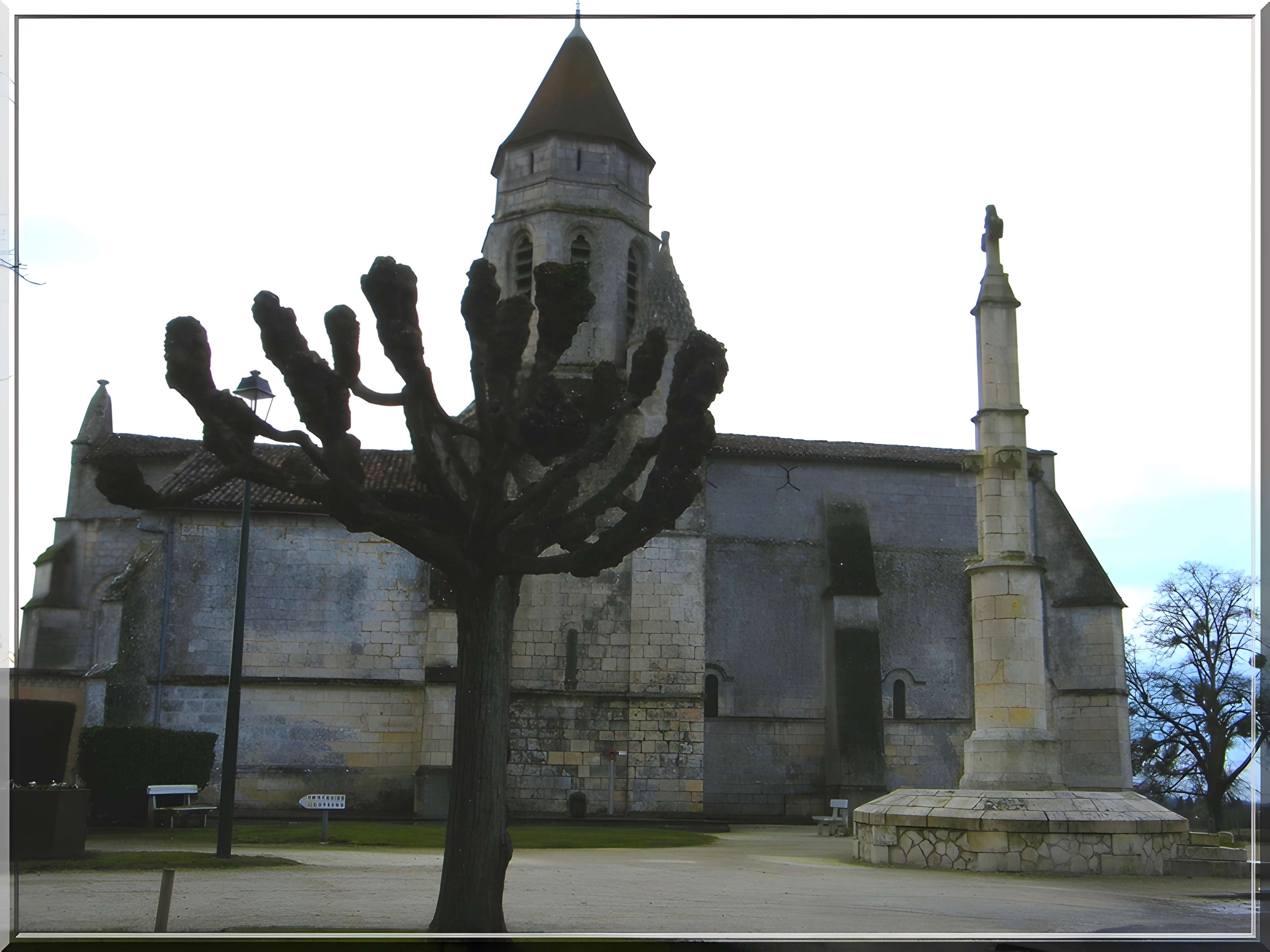 Église Saint-Quentin de Chermignac