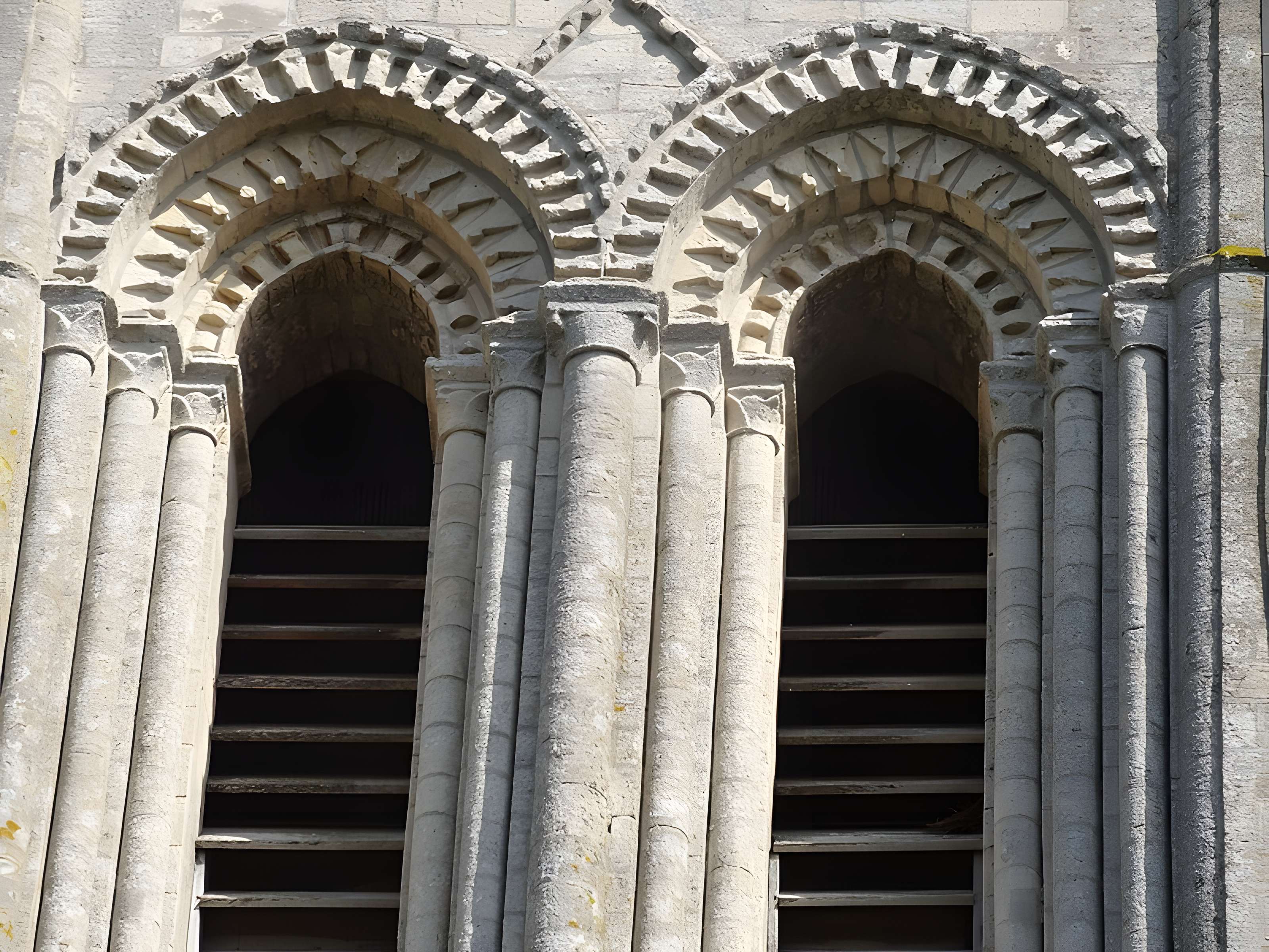 Église Saint-Rémi de Douvres-la-Délivrande
