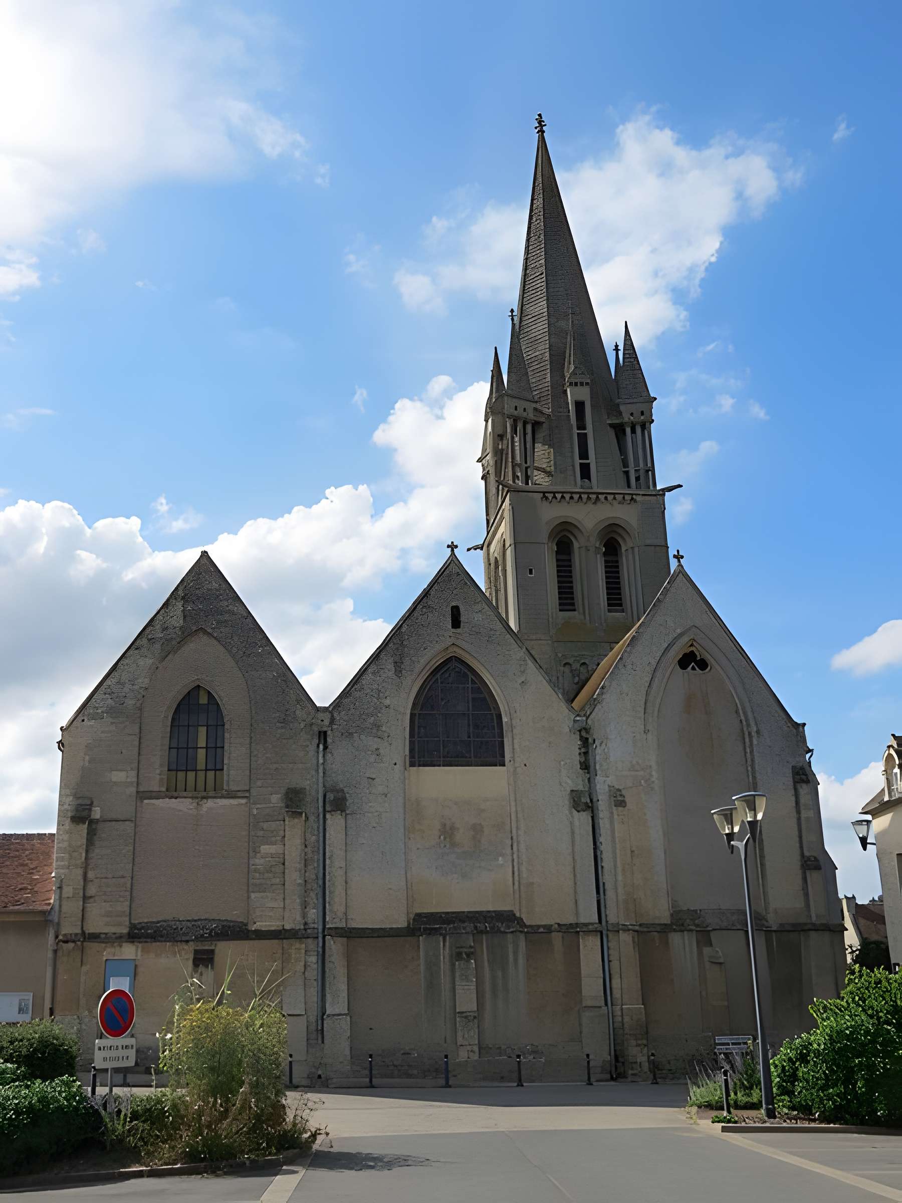 Église Saint-Rémi de Douvres-la-Délivrande