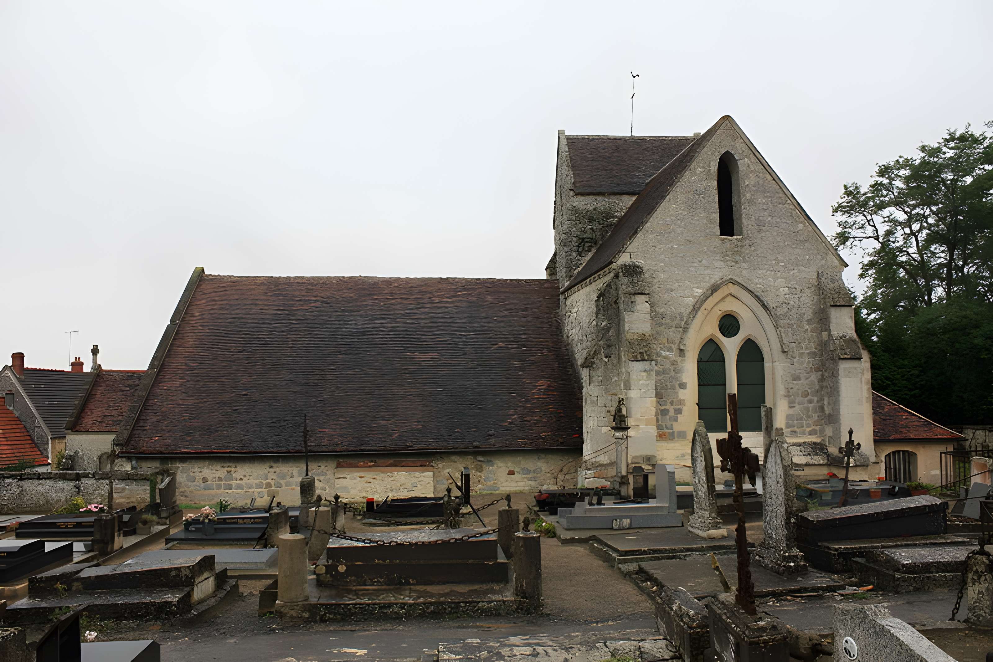 Église Saint-Rémy de Bruyères-sur-Fère