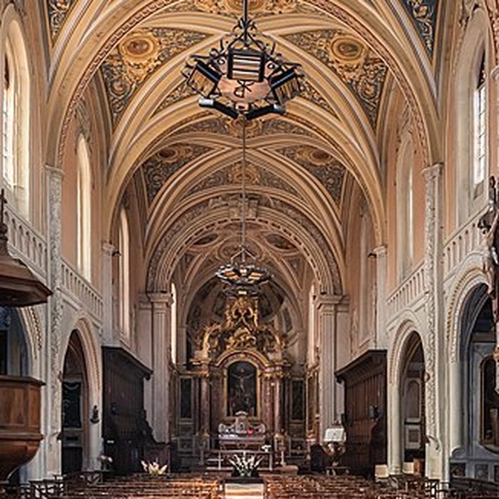 Photo de Église Saint-Rémy de Lautrec et une croix