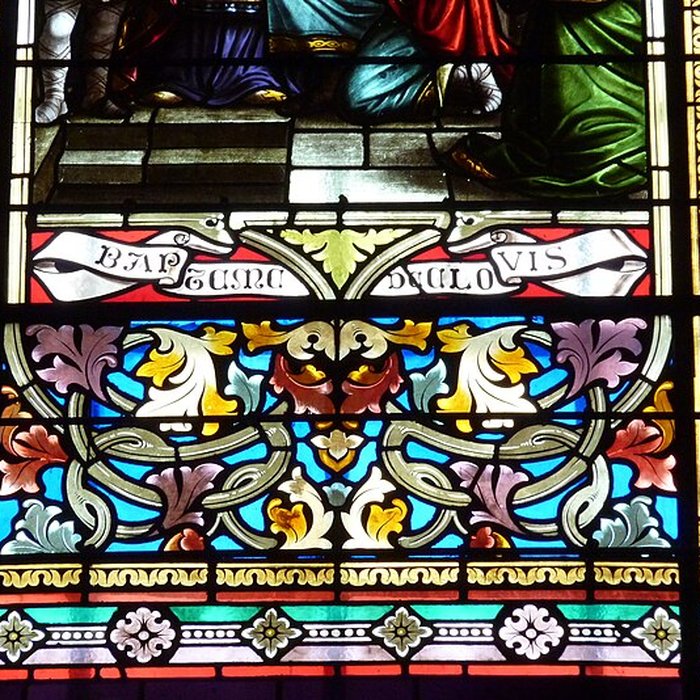 Photo de Église Saint-Rémy de Lautrec et une croix