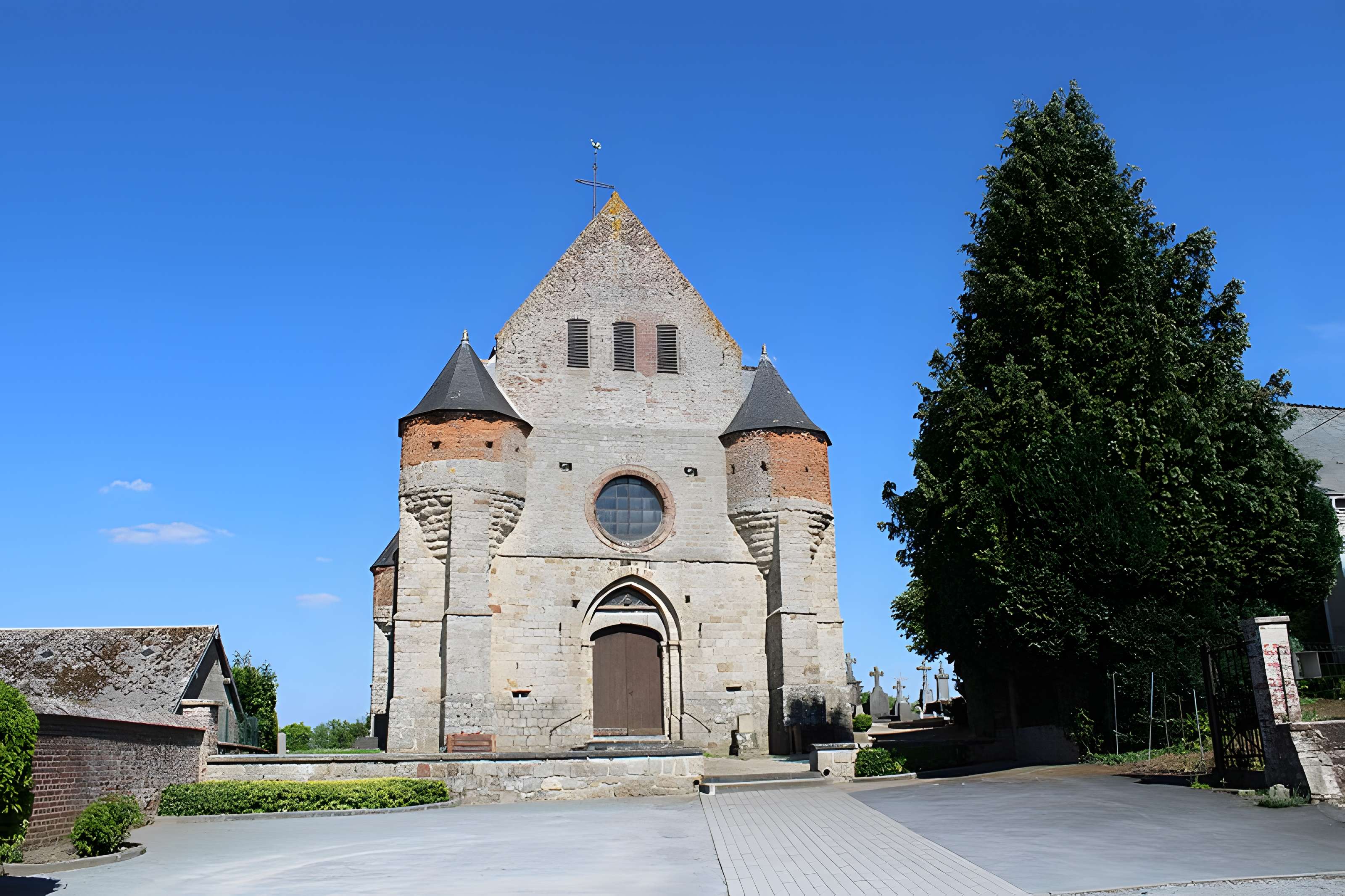 Église Saint-Rémy de Marly-Gomont