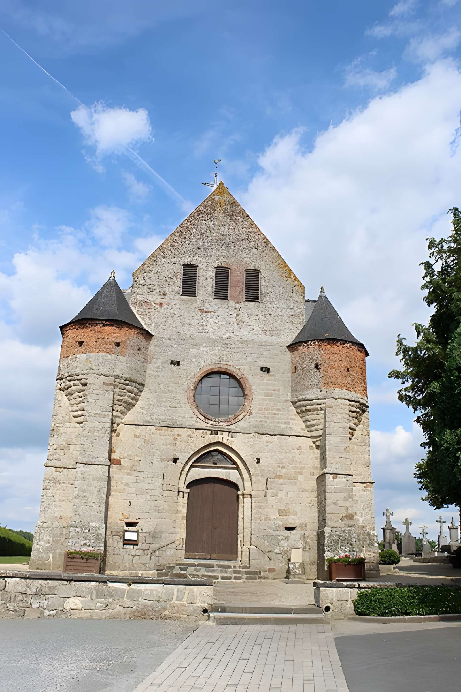 Église Saint-Rémy de Marly-Gomont
