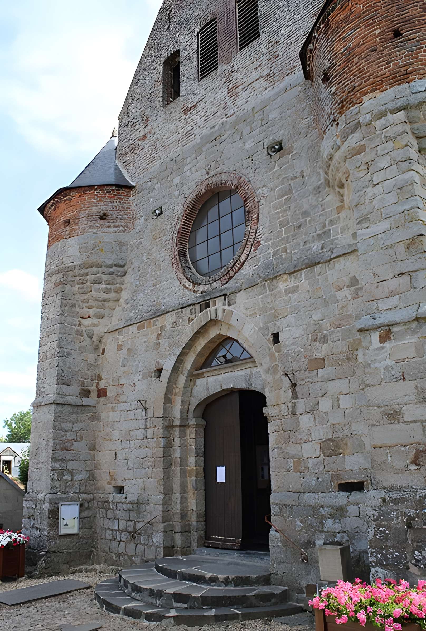 Église Saint-Rémy de Marly-Gomont