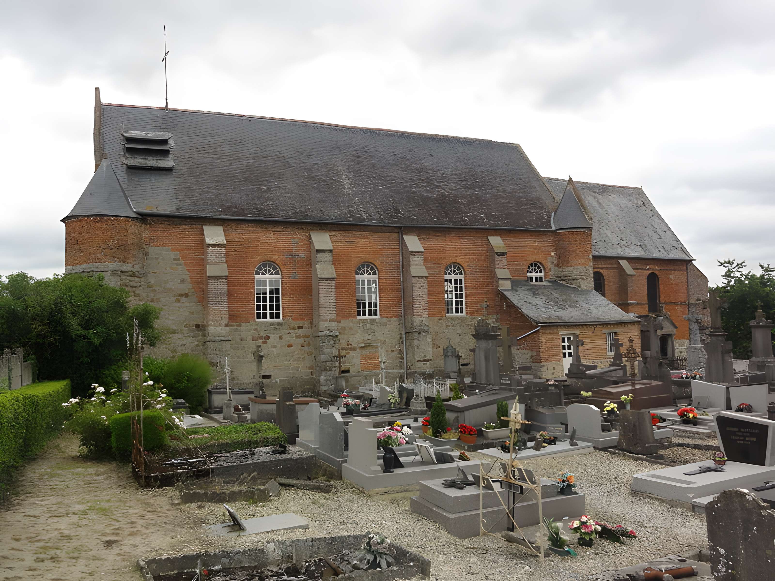 Église Saint-Rémy de Marly-Gomont