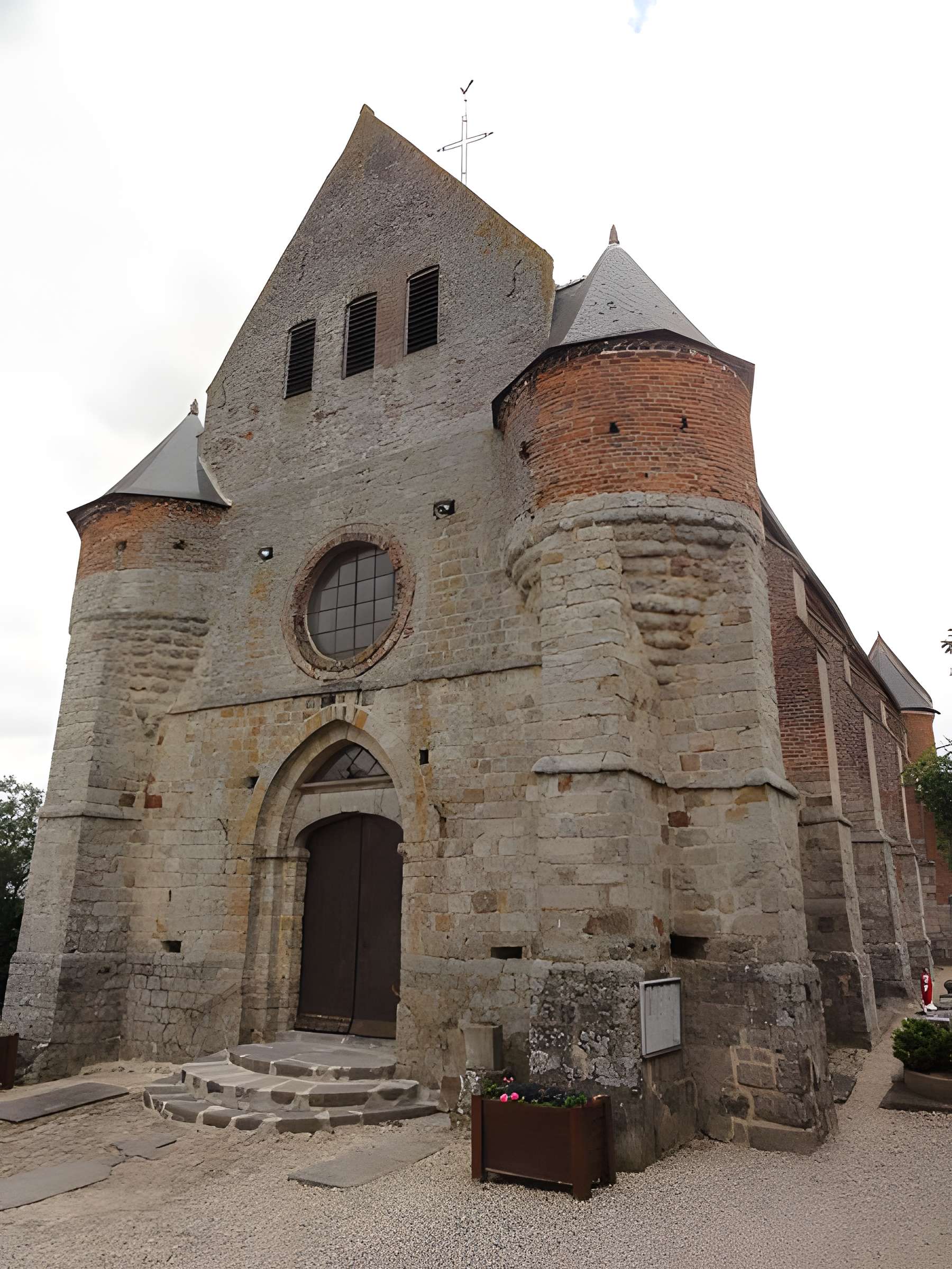 Église Saint-Rémy de Marly-Gomont