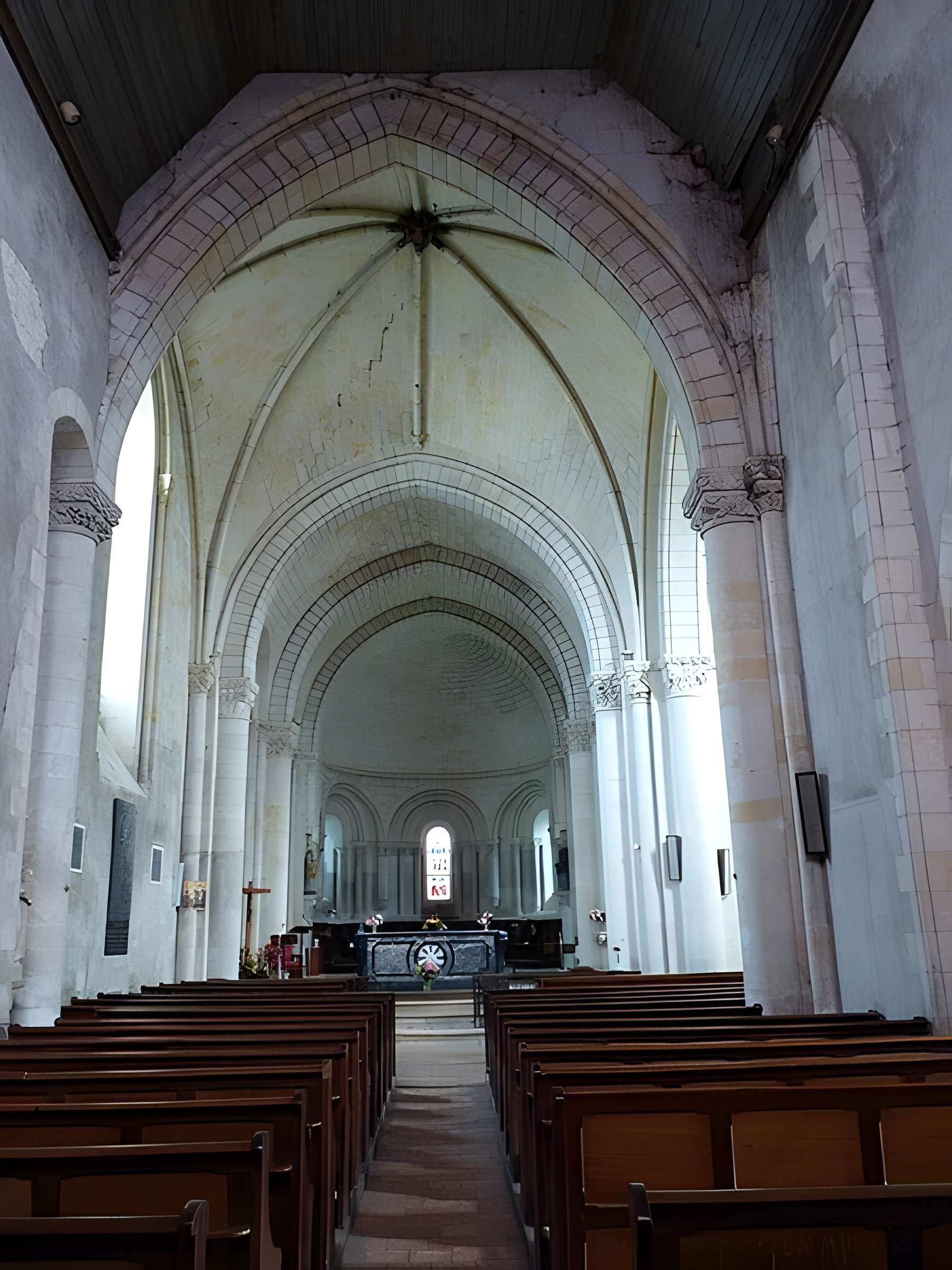 Eglise (à l'exception des parties modernes)