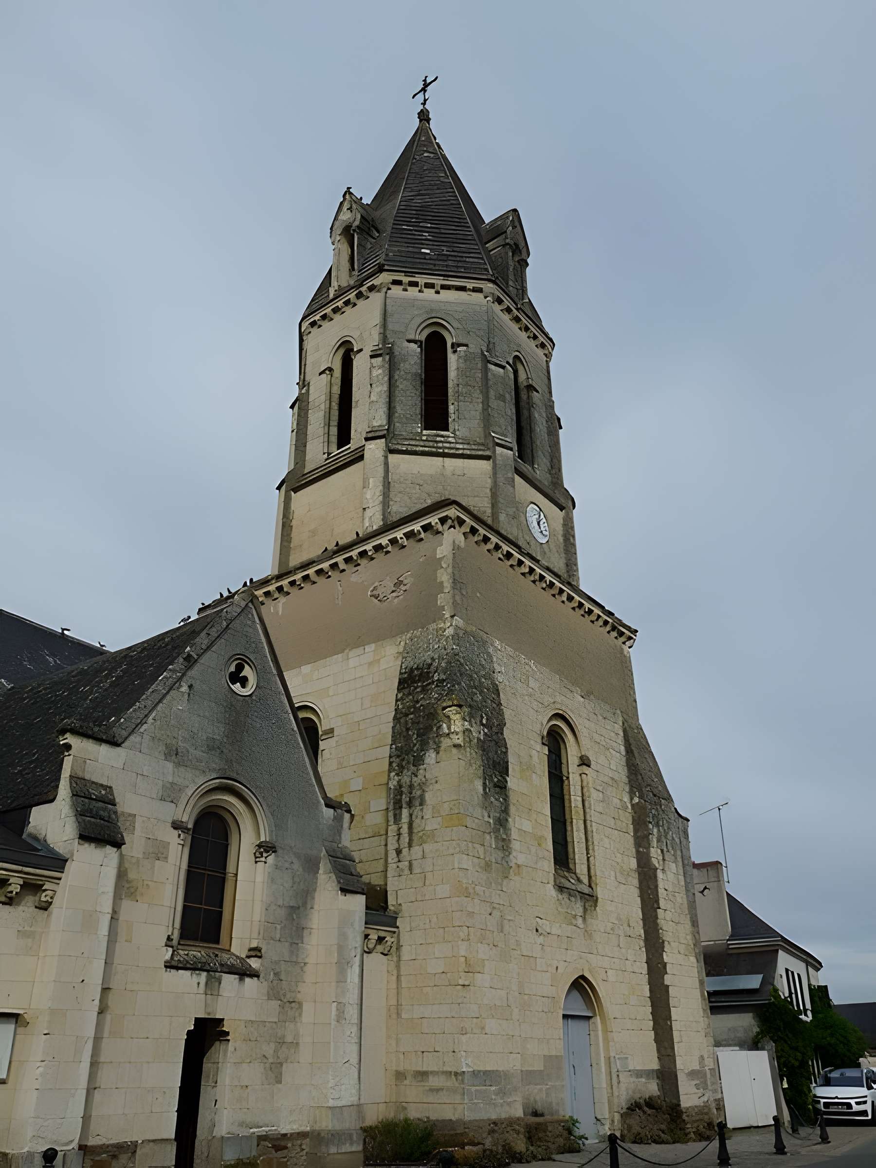 Eglise (à l'exception des parties modernes)