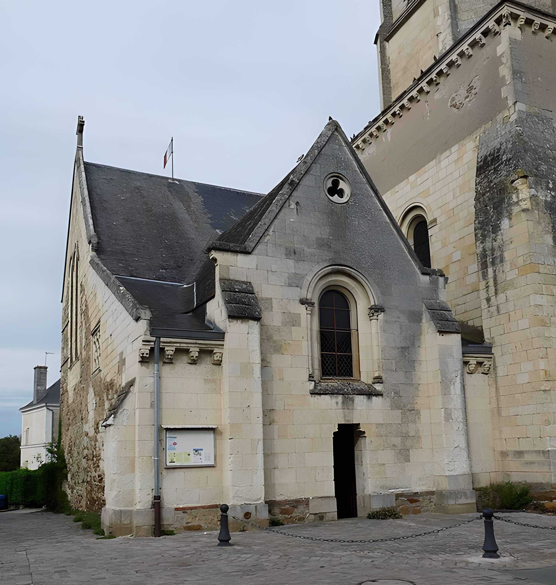 Eglise (à l'exception des parties modernes)