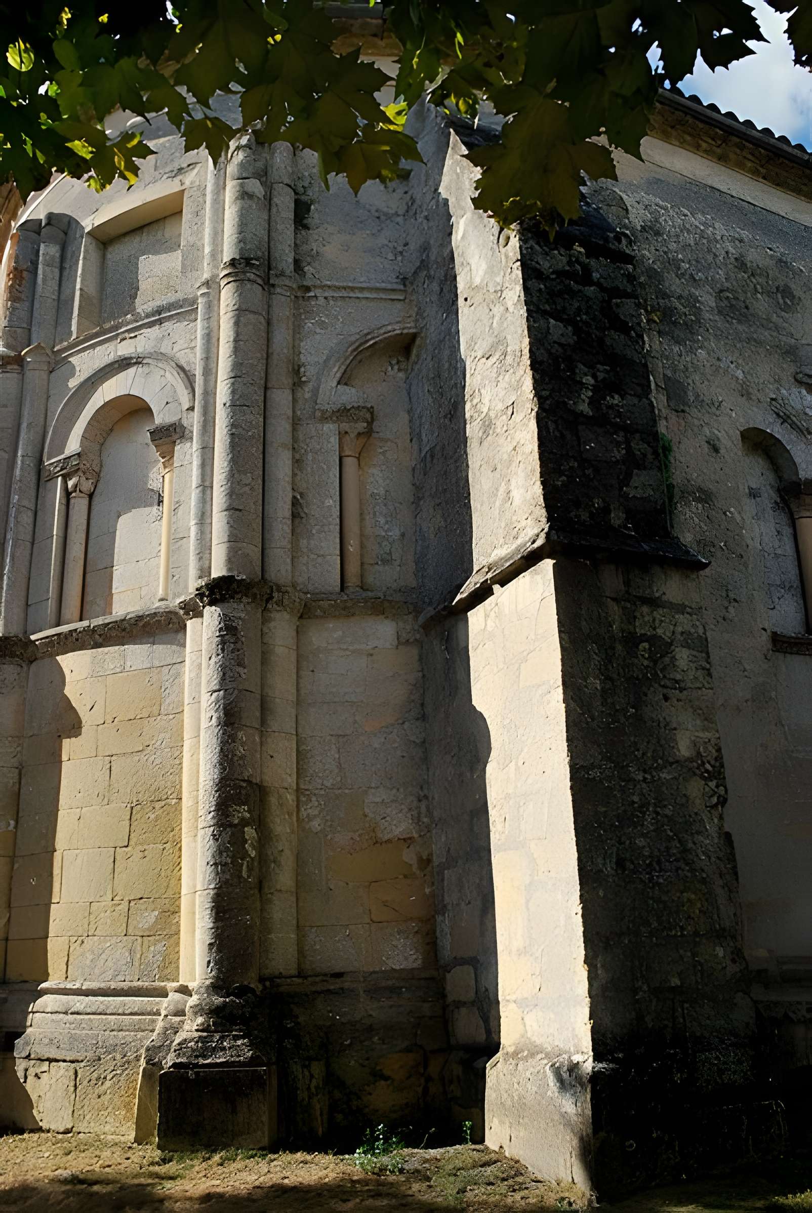 Église Saint-Romain de Budos