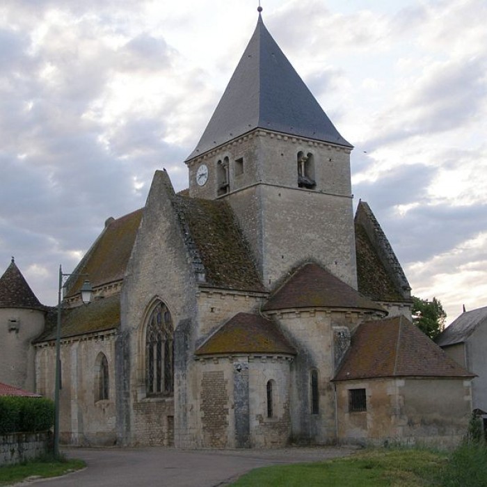 Photo de Église Saint-Romain de Druyes-les-Belles-Fontaines