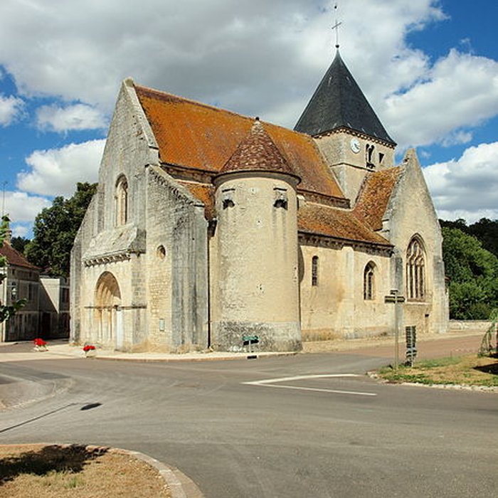 Photo de Église Saint-Romain de Druyes-les-Belles-Fontaines