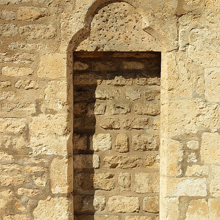Photo de Église Saint-Romain de Druyes-les-Belles-Fontaines