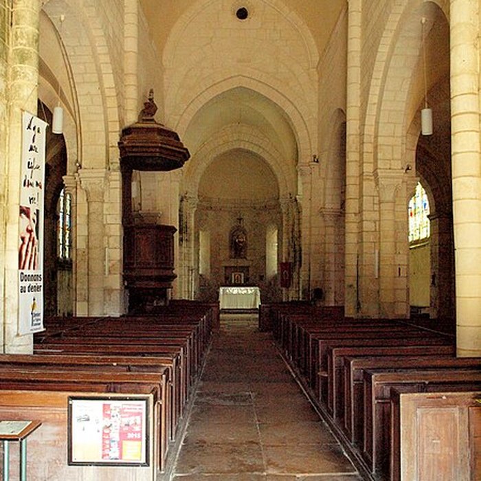 Photo de Église Saint-Romain de Druyes-les-Belles-Fontaines