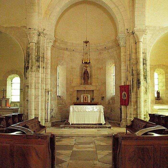 Photo de Église Saint-Romain de Druyes-les-Belles-Fontaines