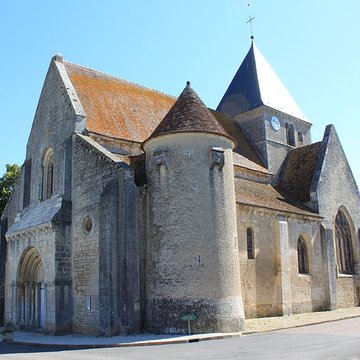 Église Saint-Romain de Druyes-les-Belles-Fontaines