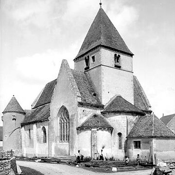Église Saint-Romain de Druyes-les-Belles-Fontaines