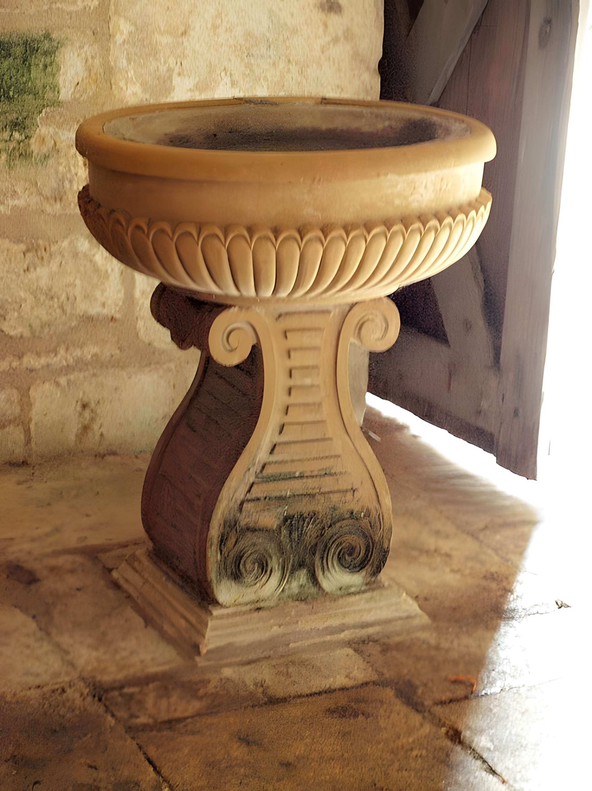 Église Saint-Romain de Druyes-les-Belles-Fontaines