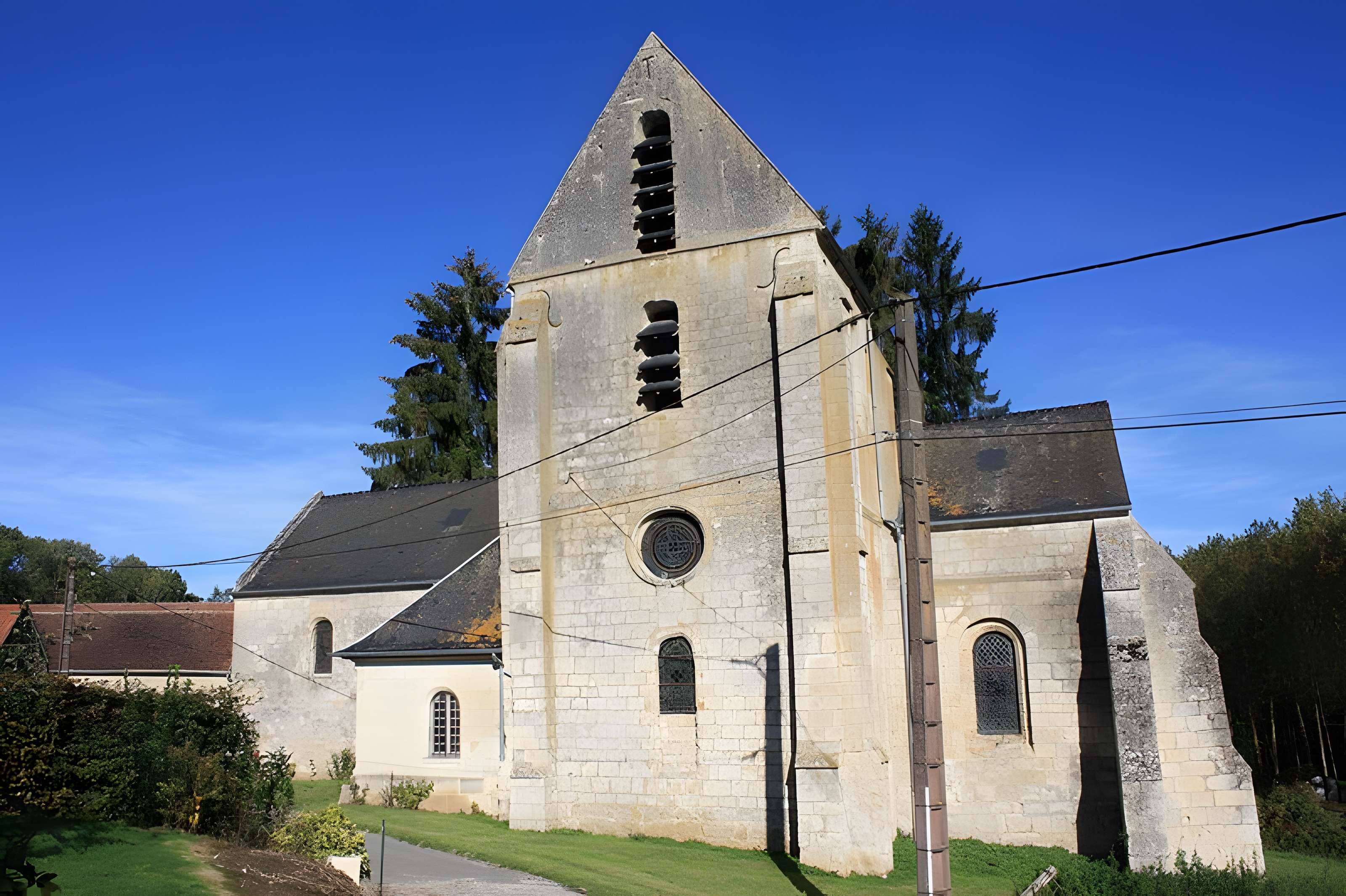 Église Saint-Rufin-et-Sainte-Valère de Loupeigne 