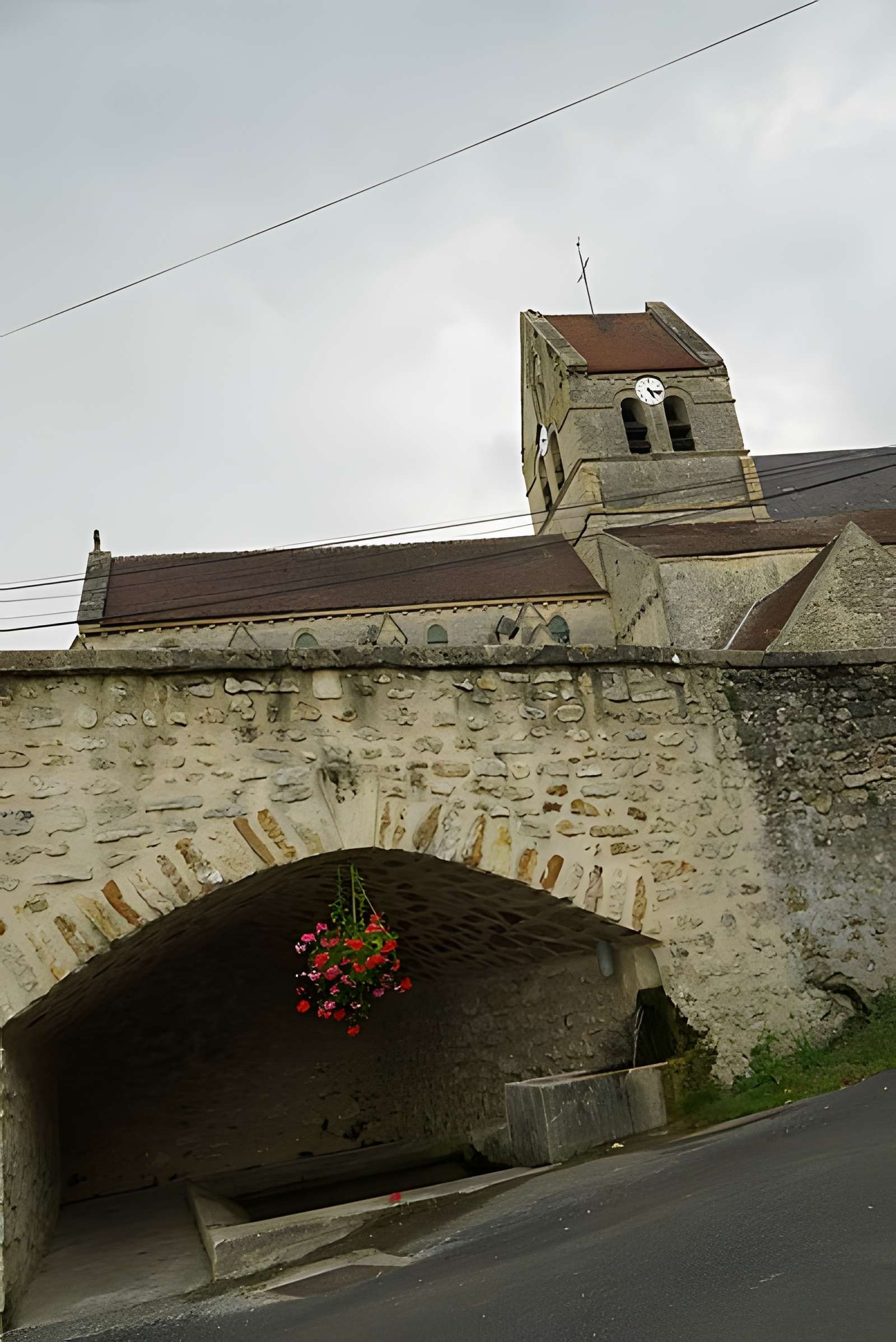 Église Saint-Rufin-et-Saint-Valère de Coulonges