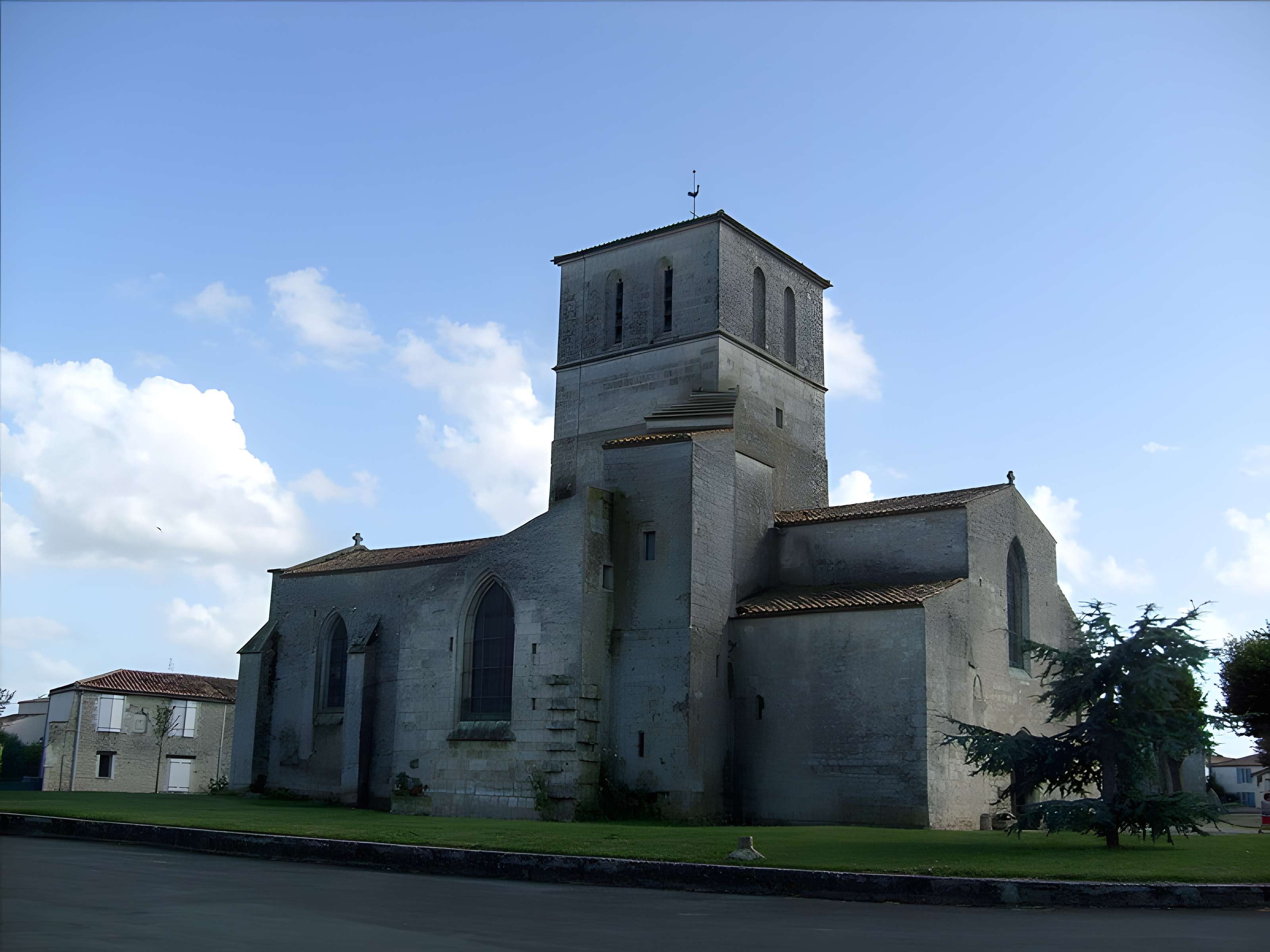 Église Saint-Saturnin de Saint-Sornin