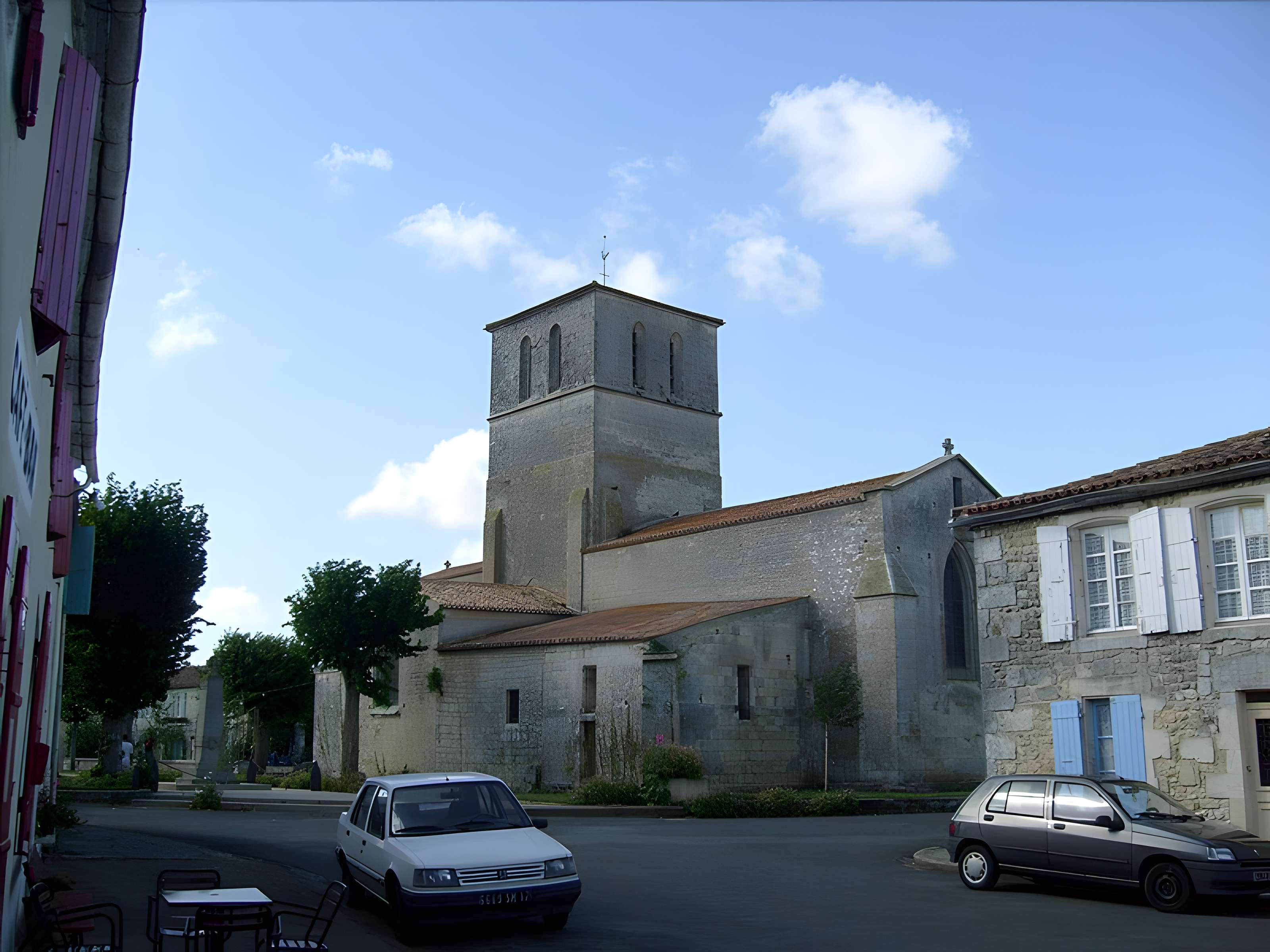 Église Saint-Saturnin de Saint-Sornin