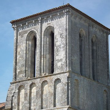 Église Saint-Saturnin de Tanzac