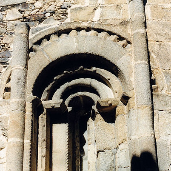 Photo de Église Saint-Saturnin dEnveitg