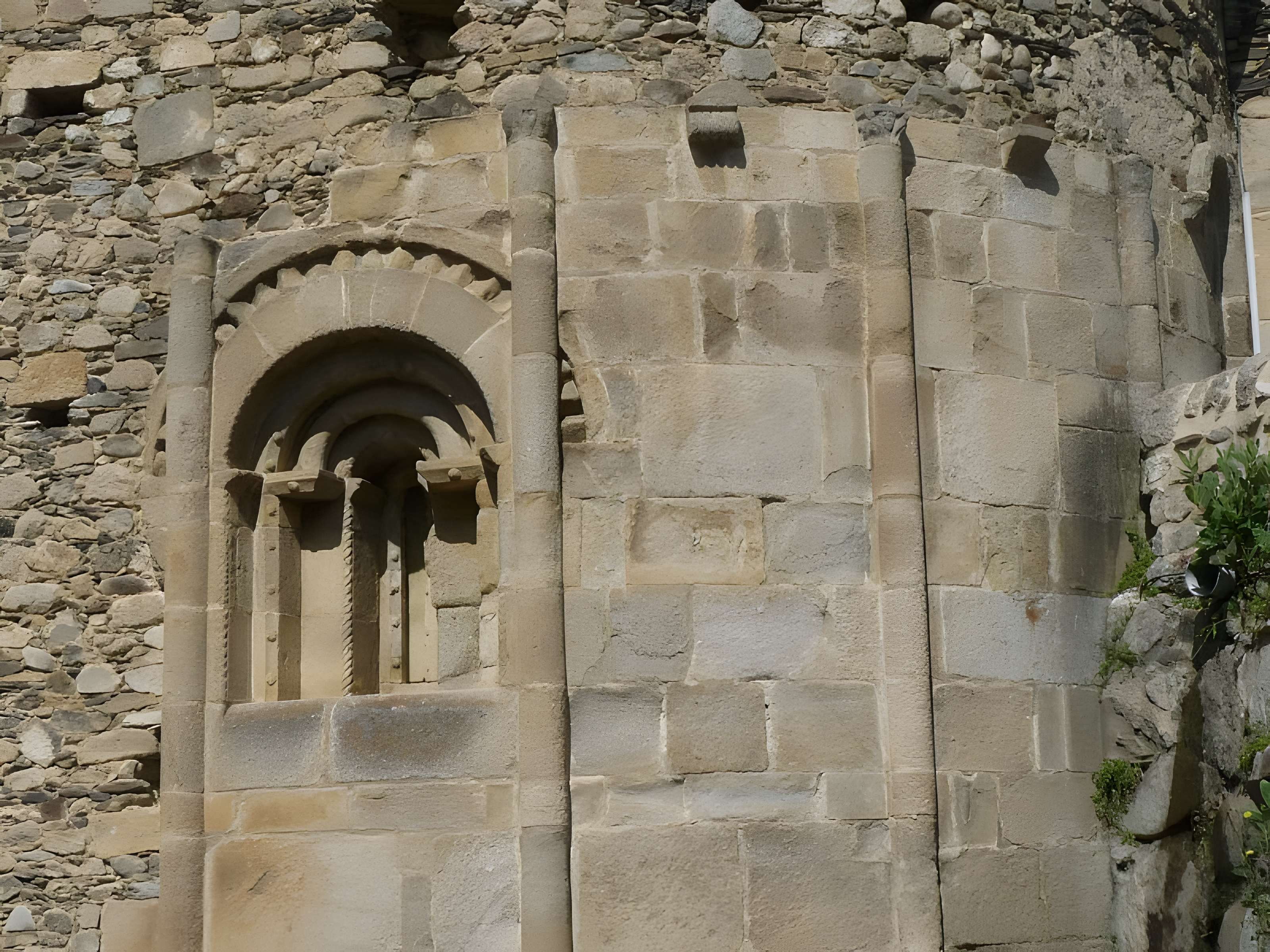 Église Saint-Saturnin d'Enveitg