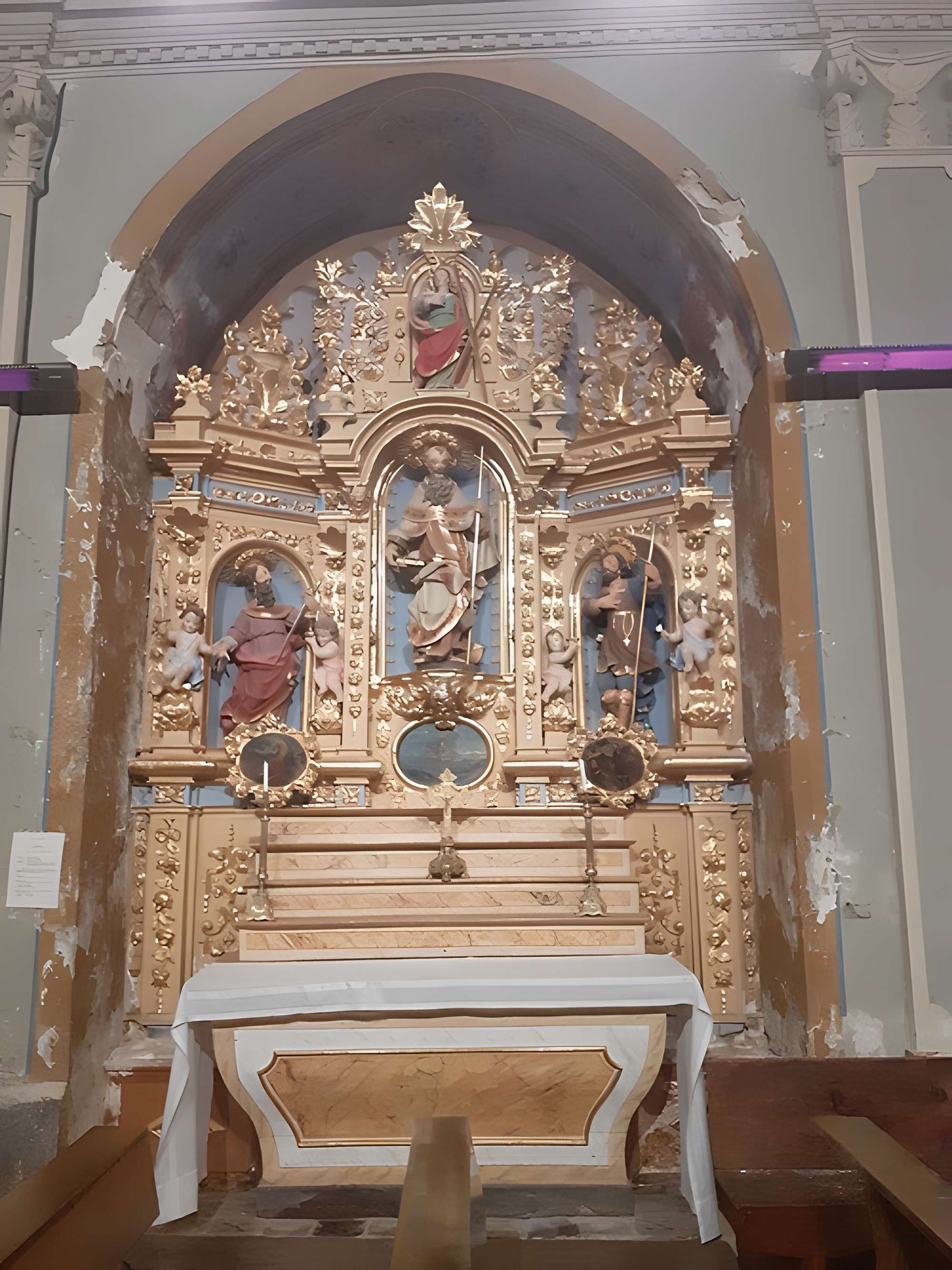 Église Saint-Saturnin d'Enveitg