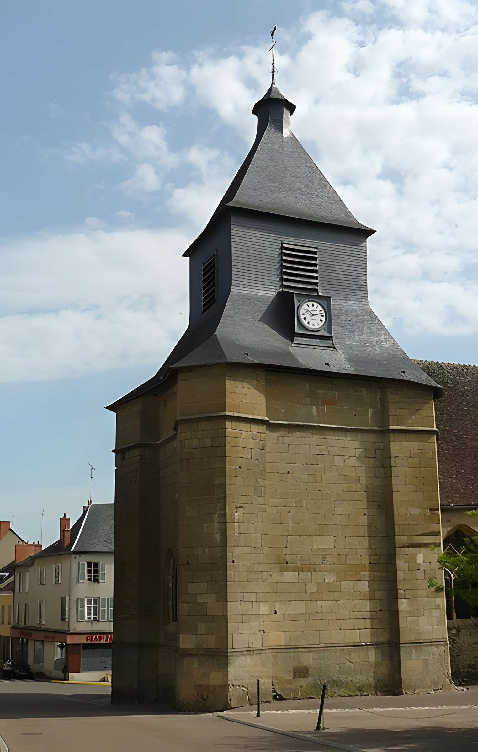 Église Saint-Saulge de Saint-Saulge