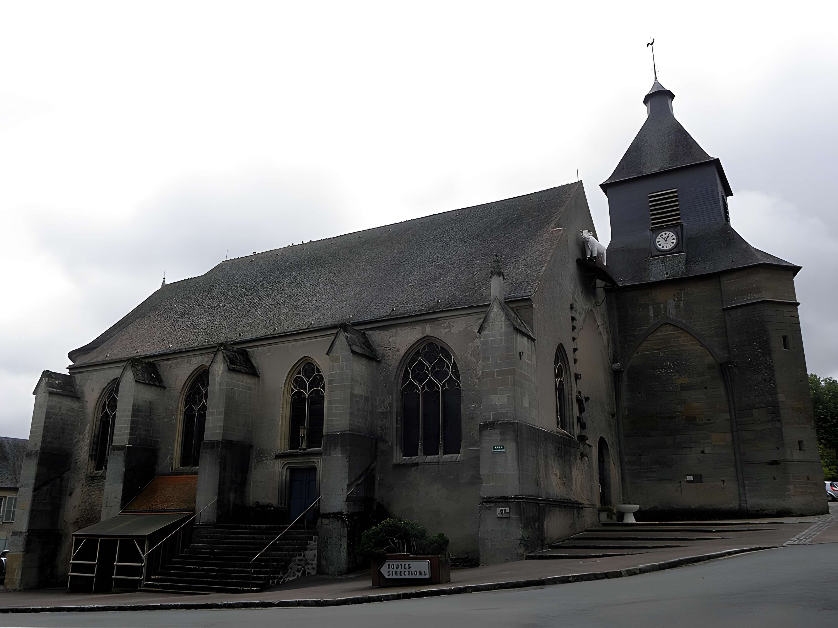 Église Saint-Saulge de Saint-Saulge