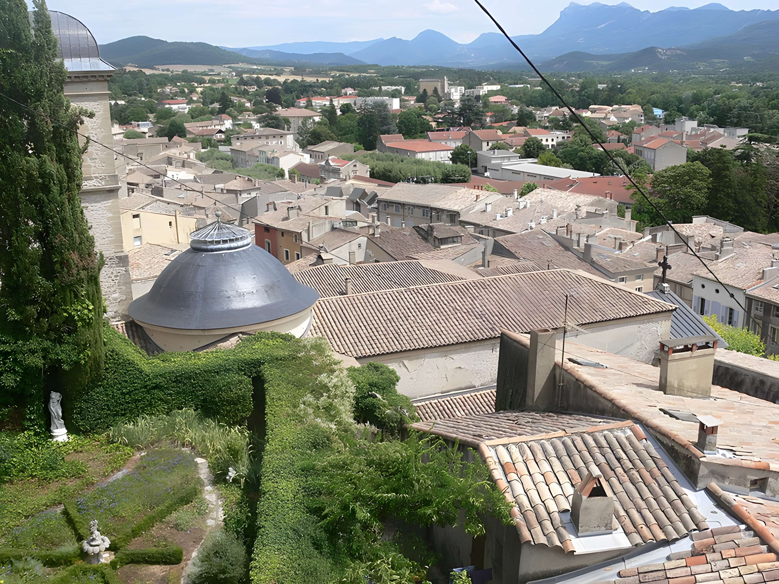 Église Saint-Sauveur de Crest