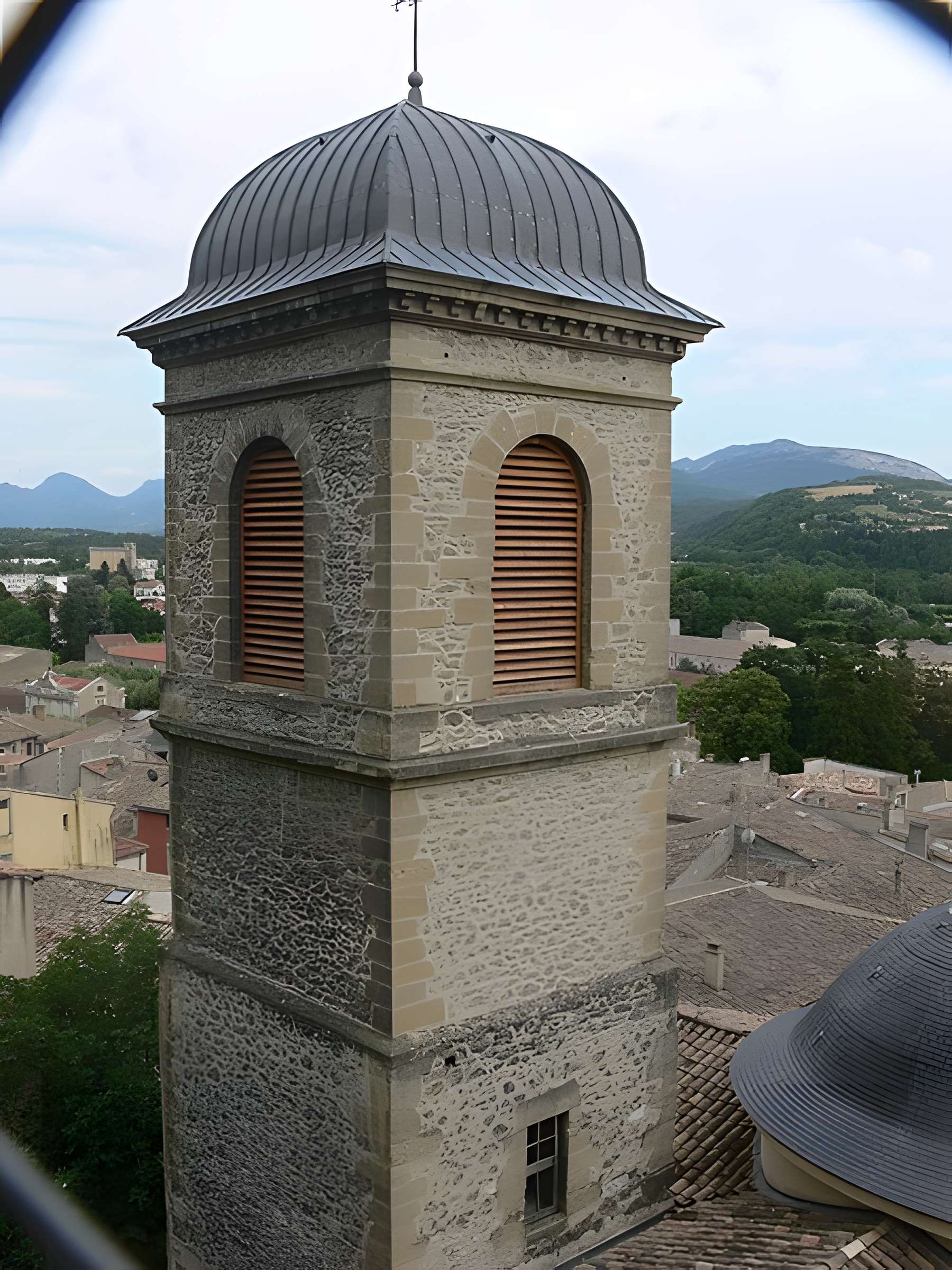Église Saint-Sauveur de Crest