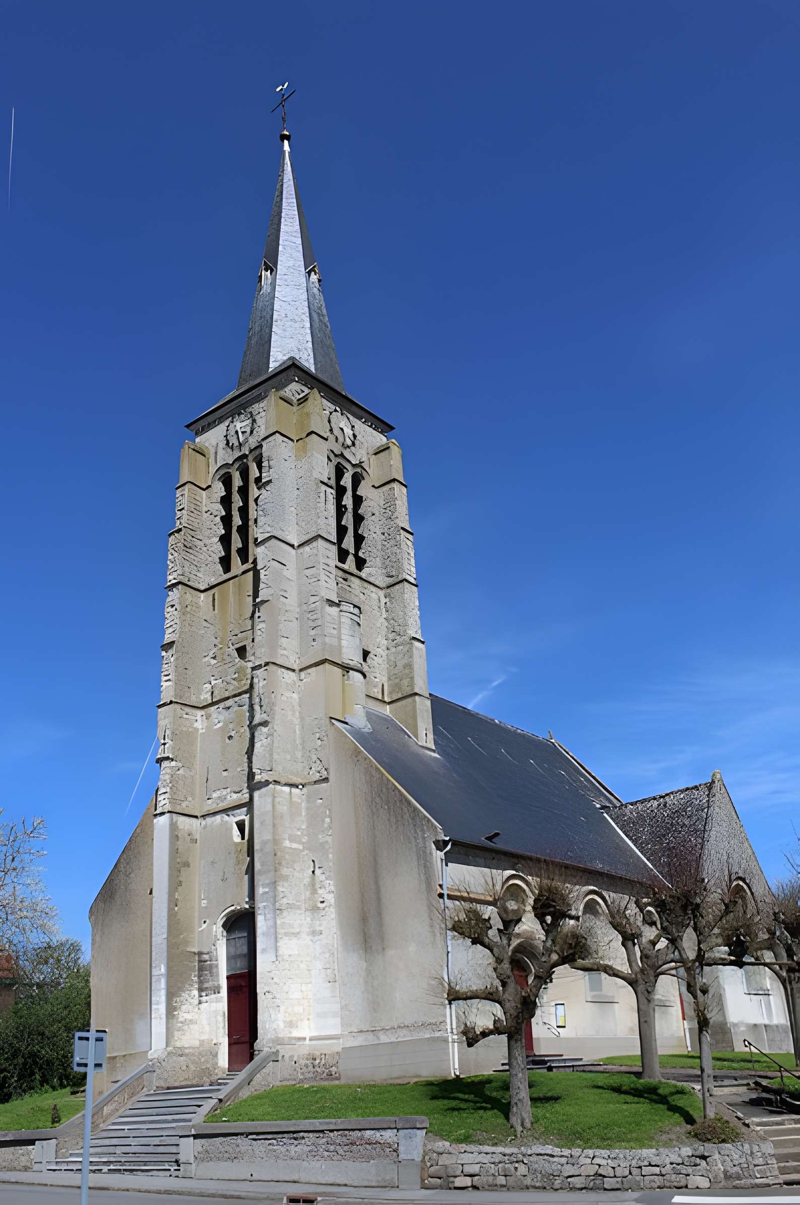 Église Saint-Sauveur de Serain